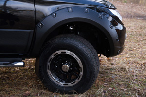 картинка Расширители колесных арокMitsubishi L200 2015-2018  (вынос 60мм) 
