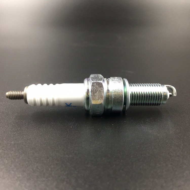 картинка Свеча зажигания 6899 CPR6EA-9 (NGK)