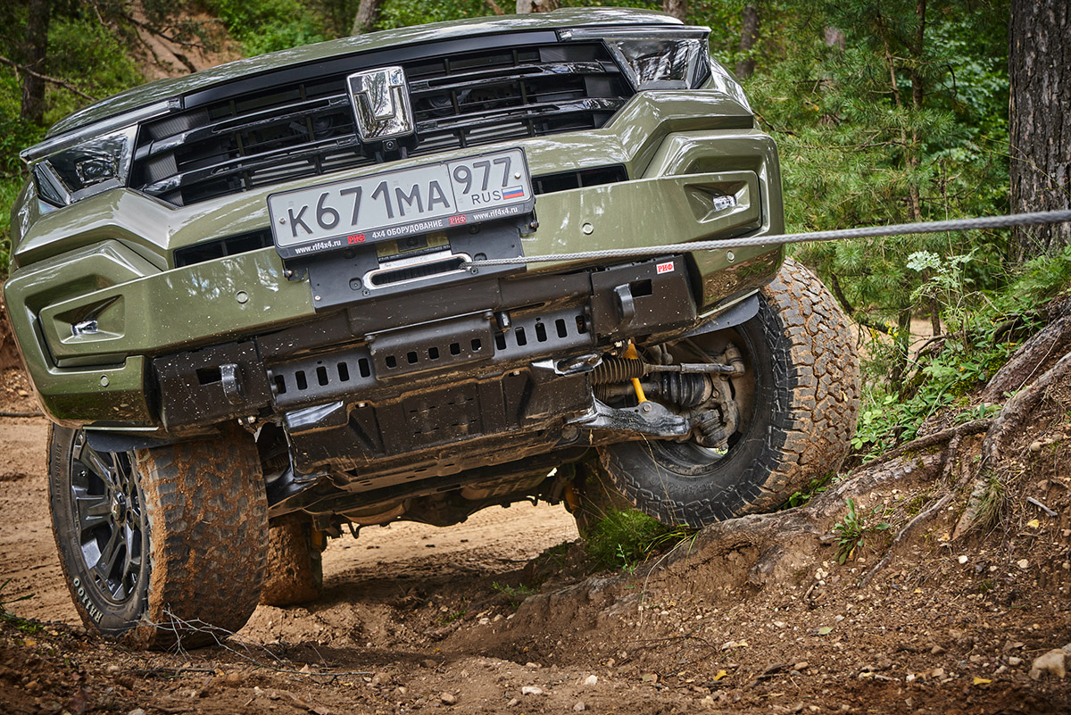 картинка Площадка лебёдки TANK 400 с защитой радиаторов