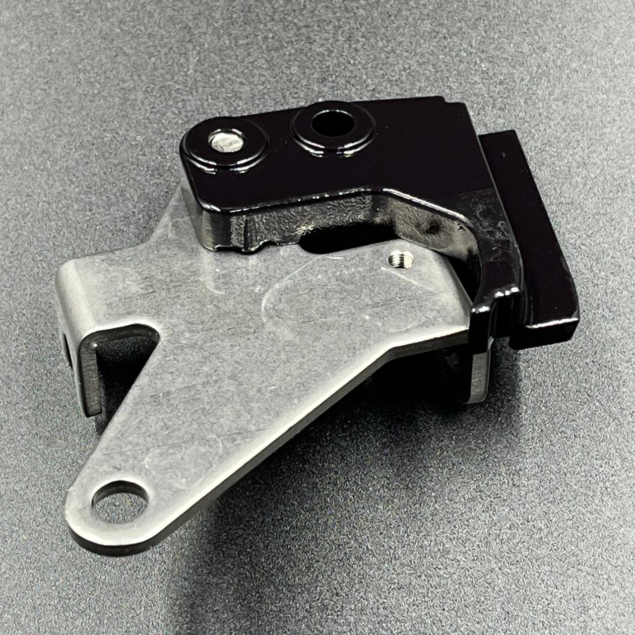 ПЛАСТИНА КРЕПЛЕНИЯ ТРОСОВ ГАЗ-РЕВЕРС TOHATSU M40-50D2 (Tohatsu)