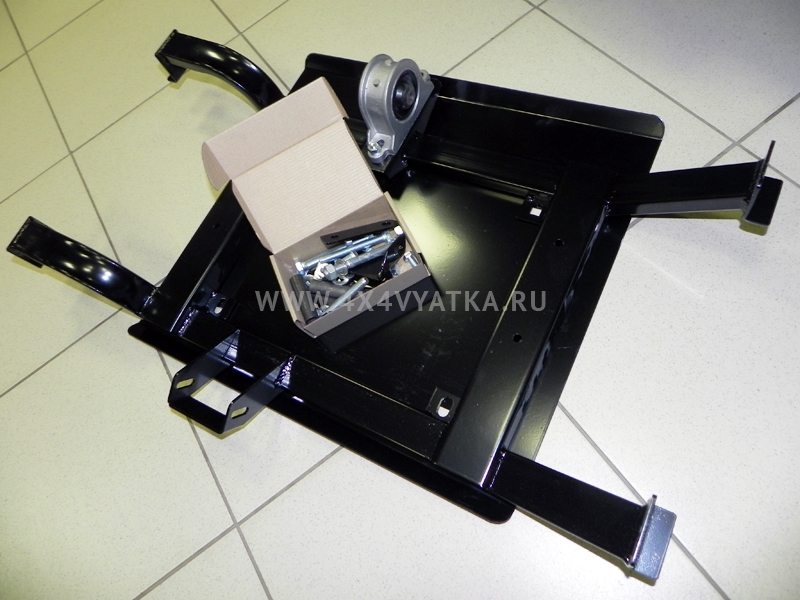 картинка Подрамник раздаточной коробки передач 21214-31 + защита подрамника Нива