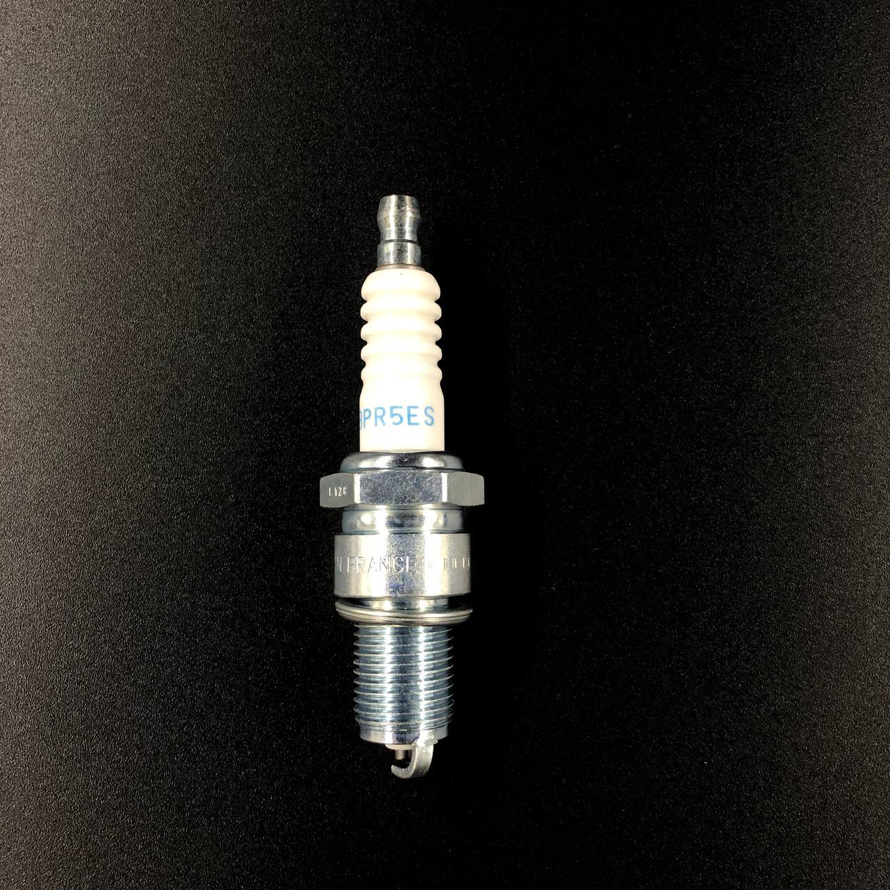 Свеча зажигания 7422 BPR5ES (98079-55846;98079-55817;Honda BF5) (NGK)