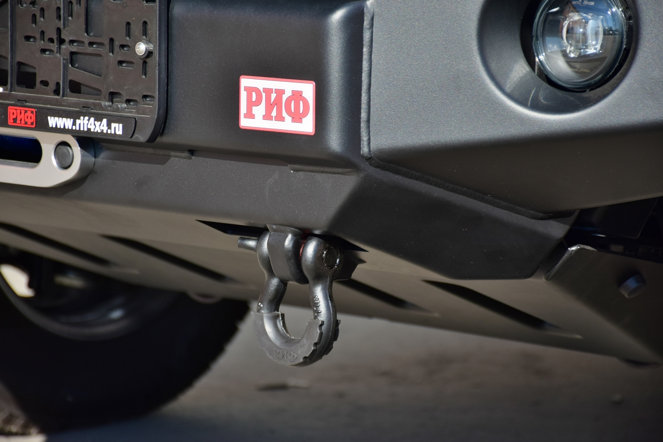 картинка Бампер силовой передний ГАЗ Соболь NN штатные фары, с дугой, стандарт