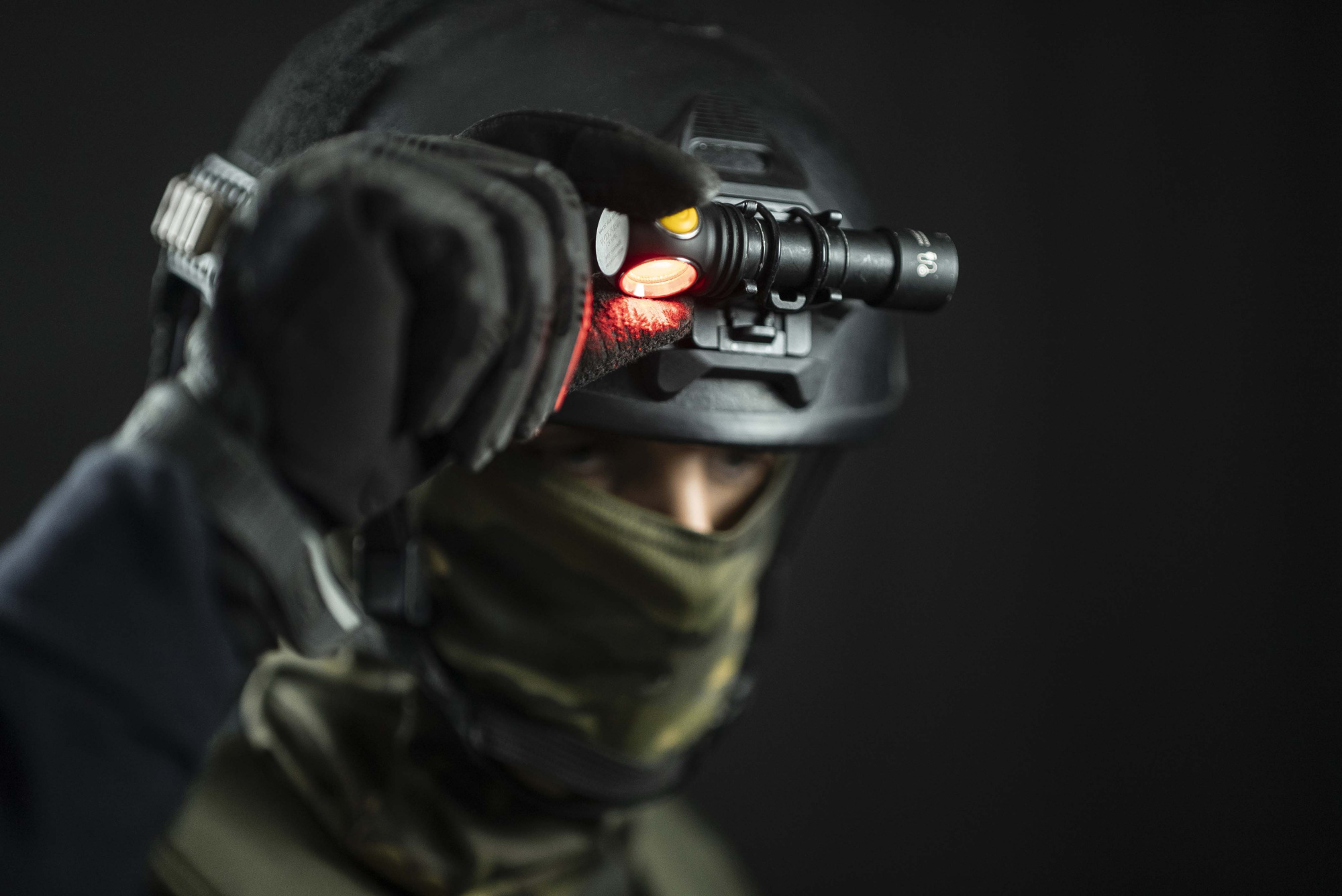 картинка Крепление на шлем Armytek Helmet Mount AHM-05