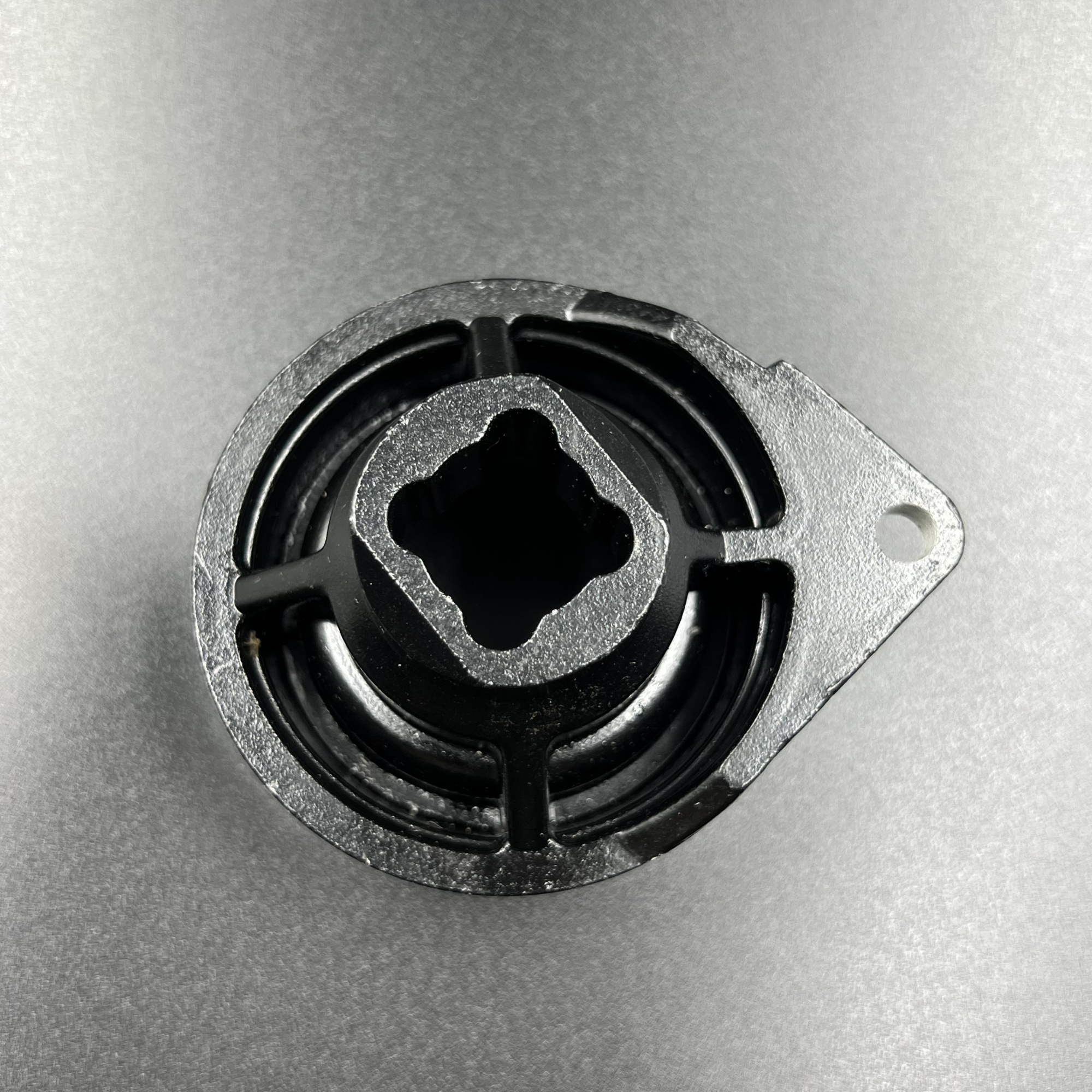 картинка Корпус сальников коленвала Yamaha 40X (YUELANG)