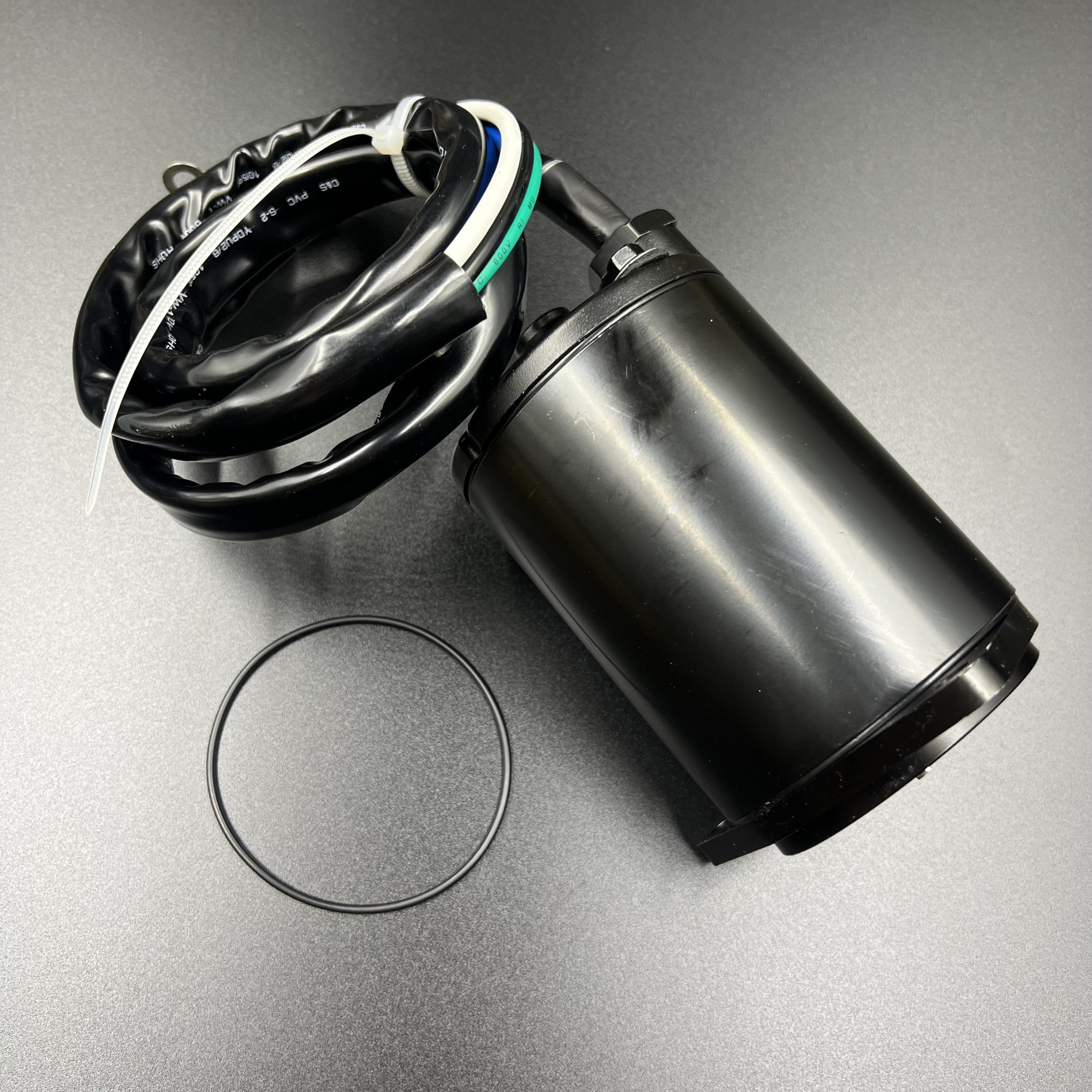 картинка Мотор гидроподъемника Yamaha 225-250 (WUHU)