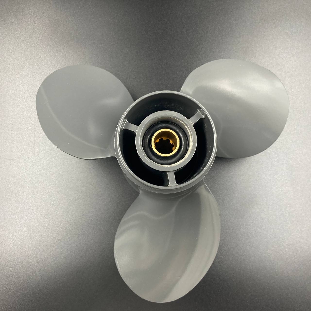 картинка Гребной винт Honda BF8-BF15, BF20D (3x9-1/4x10)