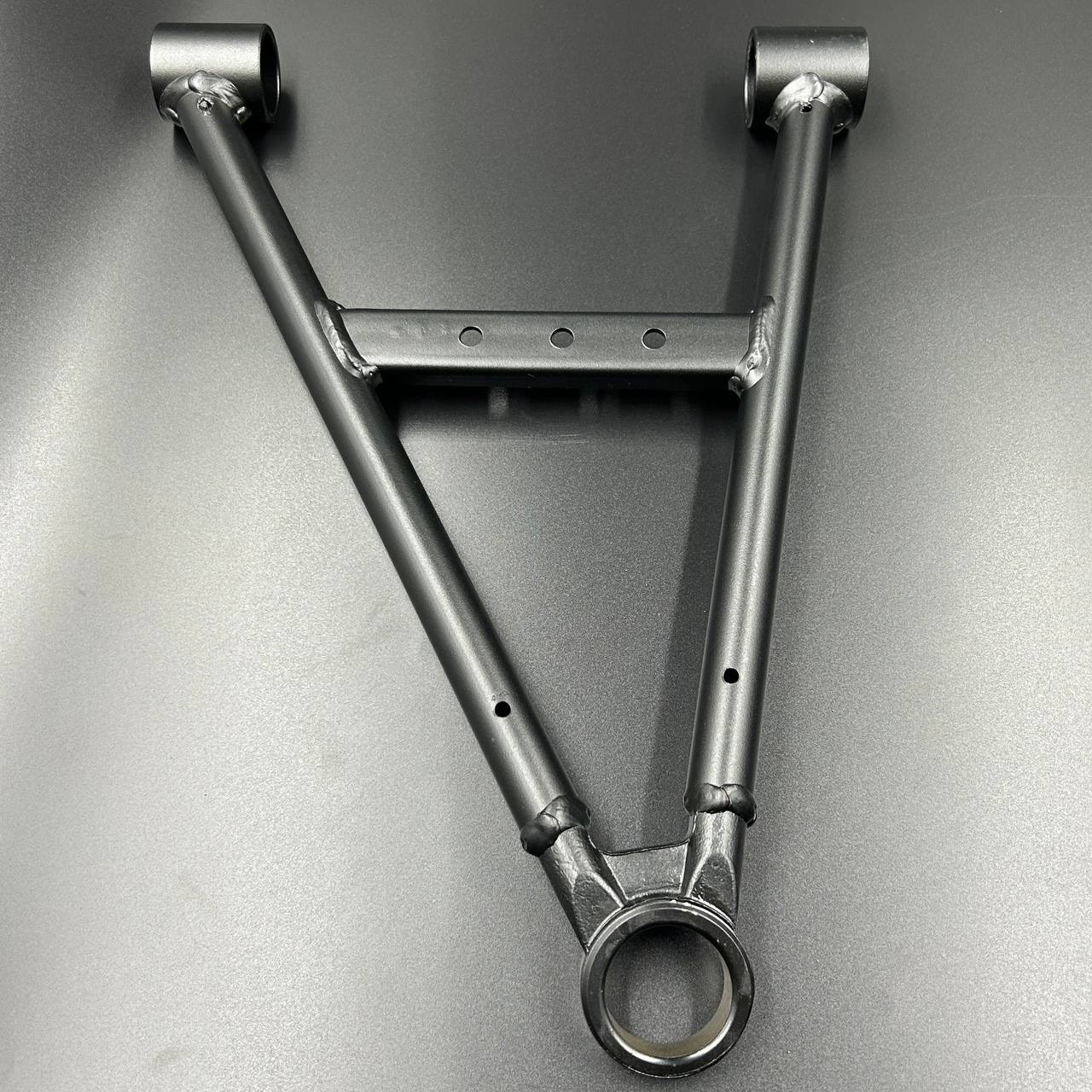 картинка Рычаг подвески (Передний, левый, нижний) CFM X6 EFI (ZIBO)