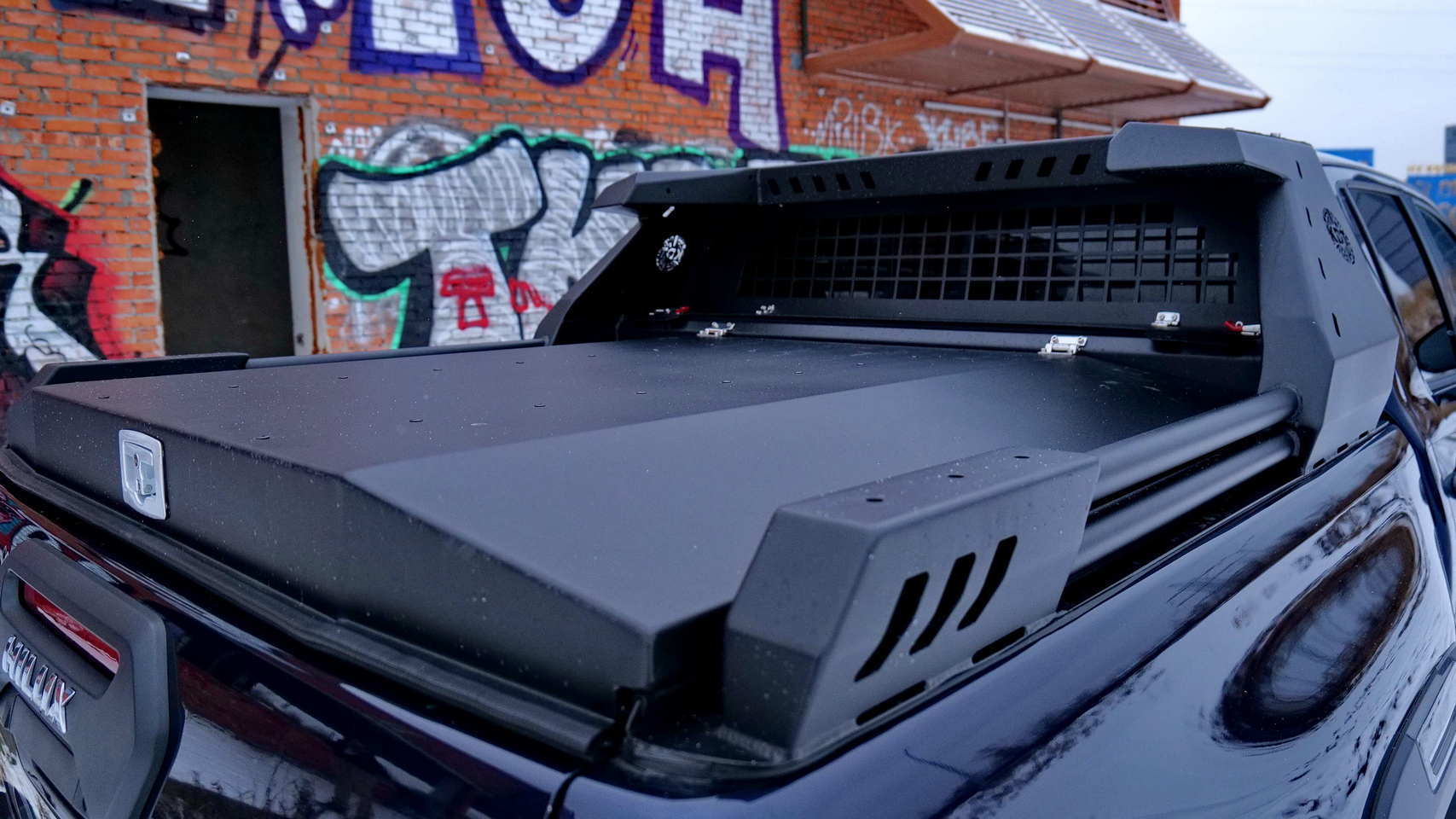 картинка Дуга многофункциональная алюминиевая - Toyota Hilux 15061L(2)