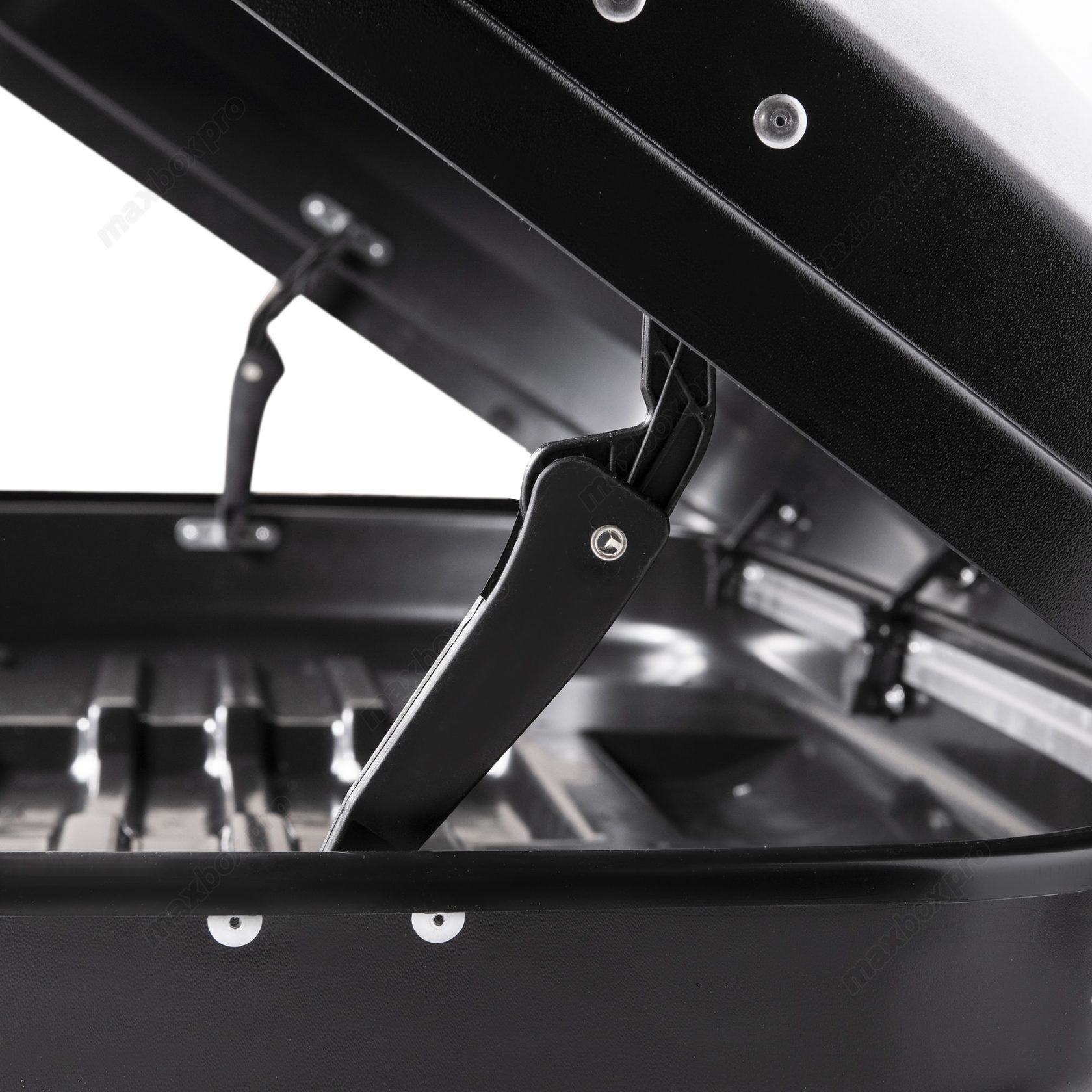 картинка Автобокс MaxBox PRO 460 (средний) черный