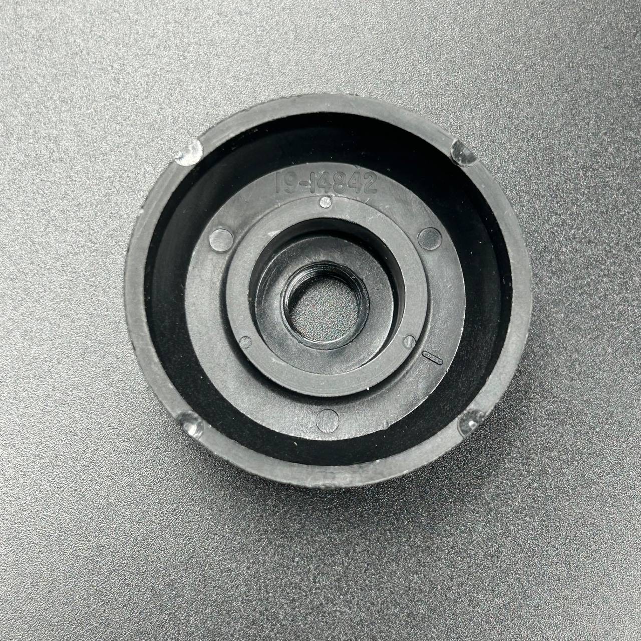 картинка Крышка крепления гидроцилиндров Mercruiser Bravo I/II/III (19-14842) (Quicksilver)