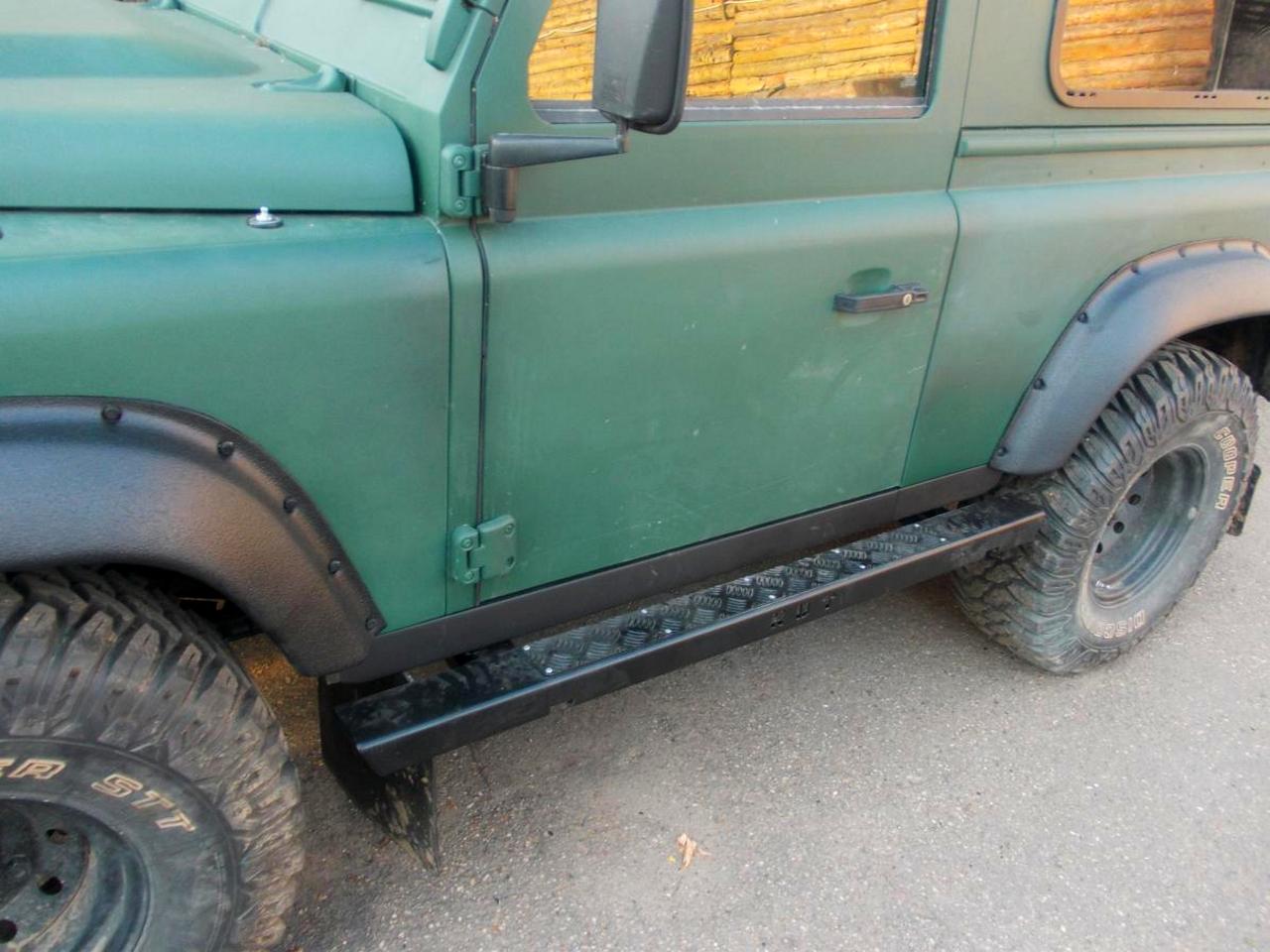 картинка Пороги силовые KDT алюминиевые Land Rover Defender 90 II поколения