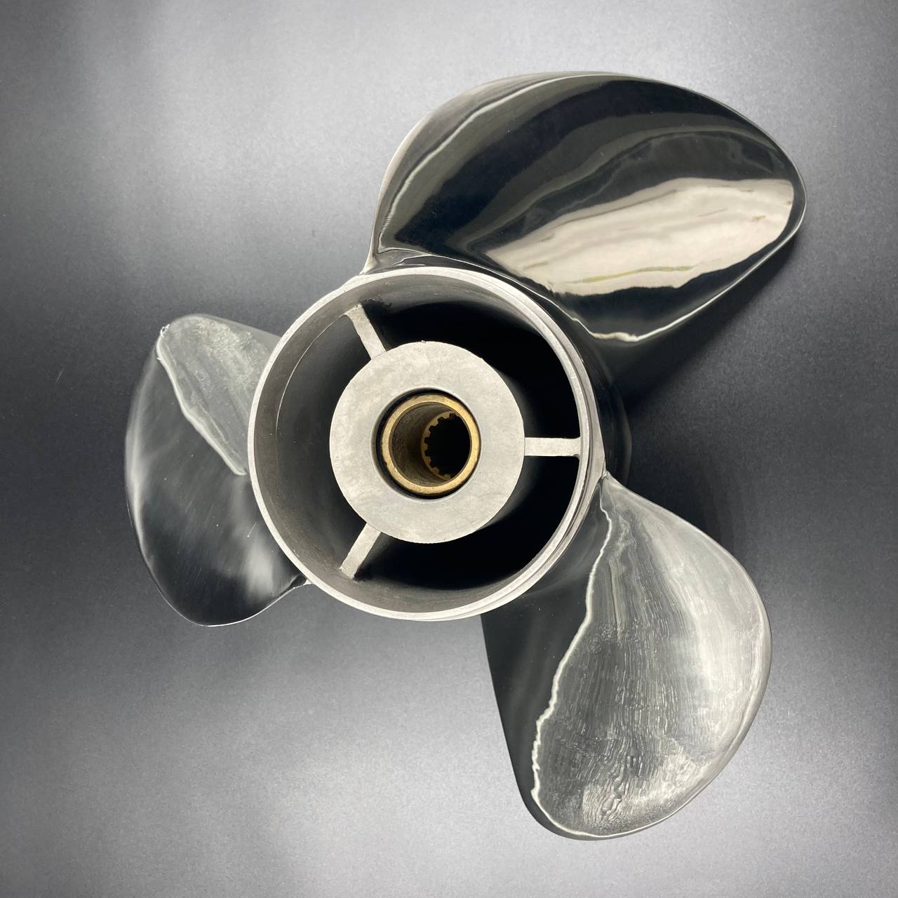 картинка Гребной винт Yamaha 150-300, F150-F275, F300B (3x13x21) (Сталь)