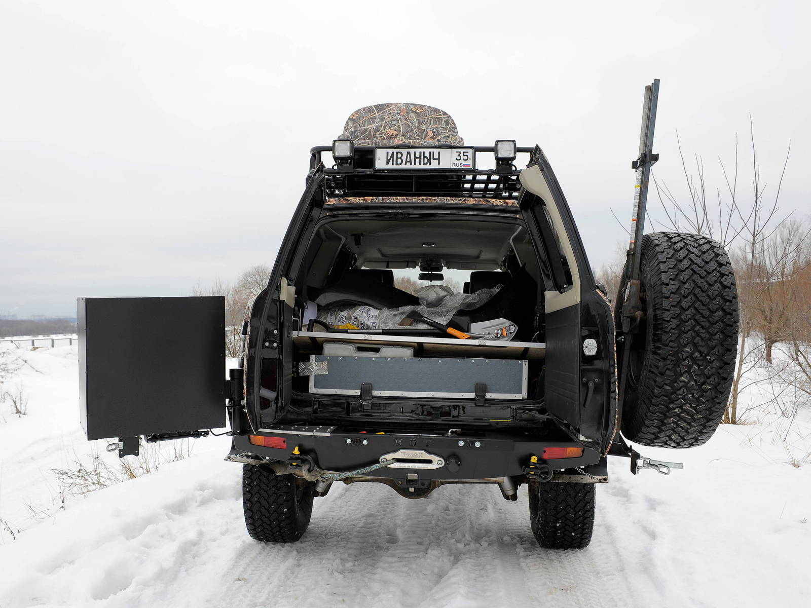 картинка Задний силовой бампер Nissan Patrol