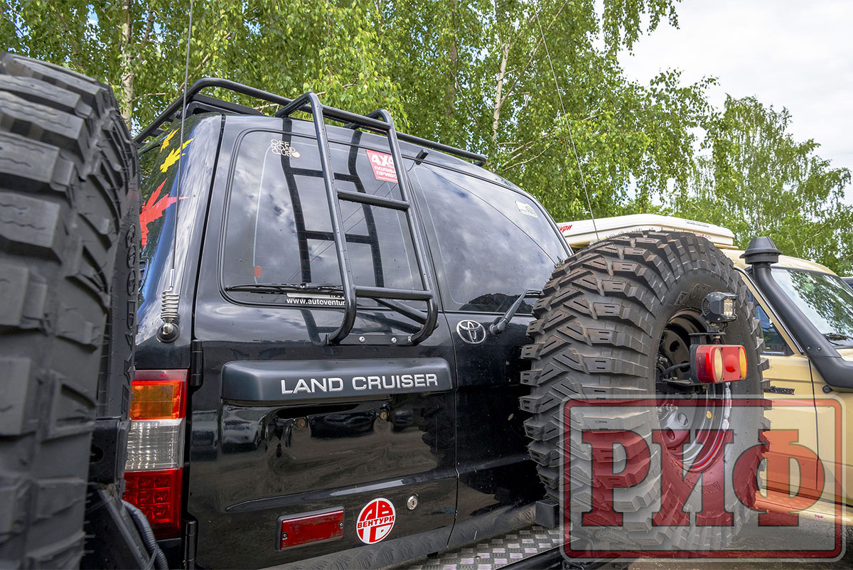 картинка Лестница РИФ Toyota Land Cruiser 105