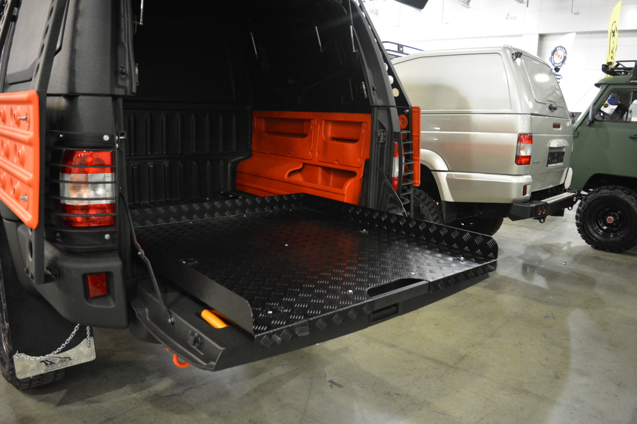 картинка Платформа грузовая выкатная UAZ Pickup (УАЗ Пикап) 2010- CSUAZ.03