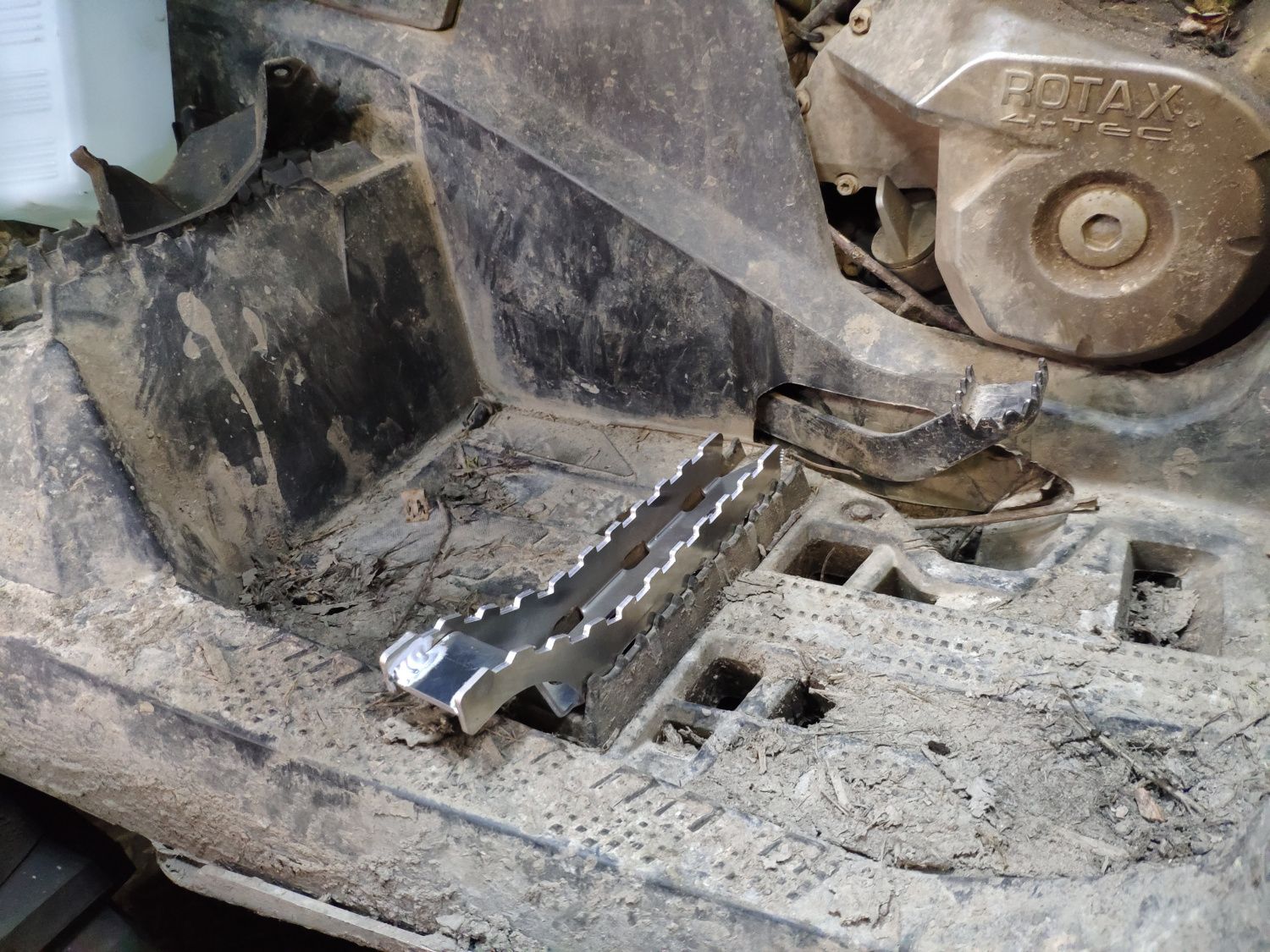 картинка Подножки для квадроцикла STORM