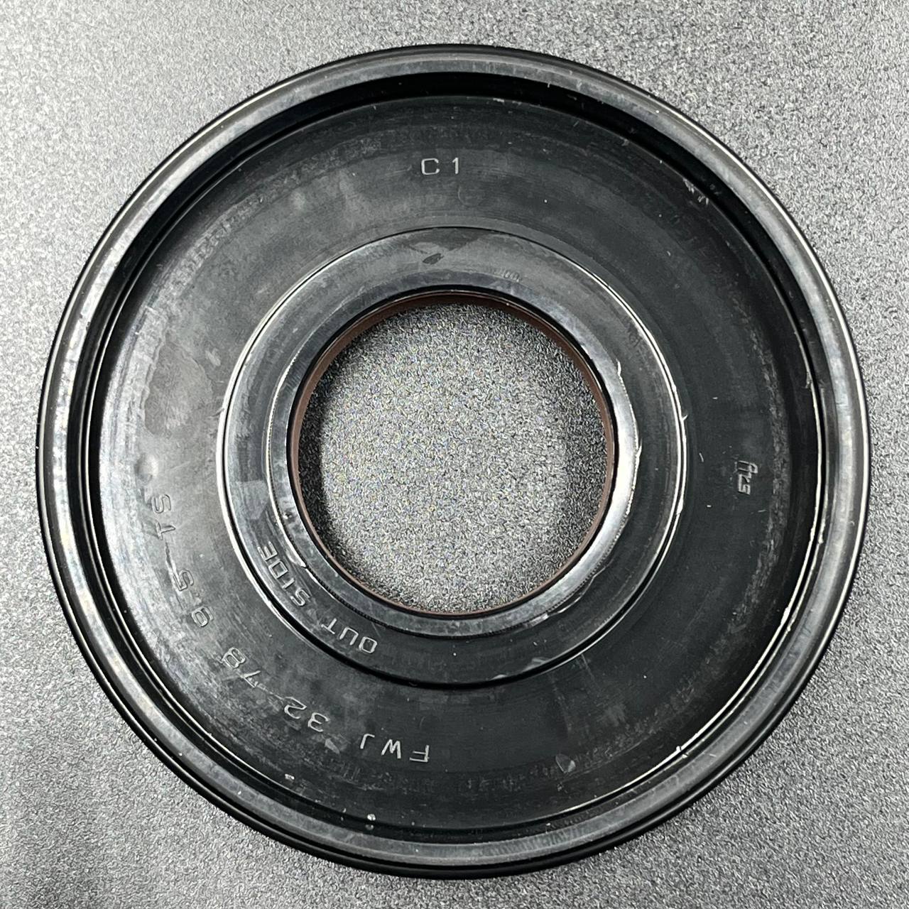 Сальник коленвала Yamaha VK540 (93103-32095)(501352) (32x78x9.5) (Yamaha)