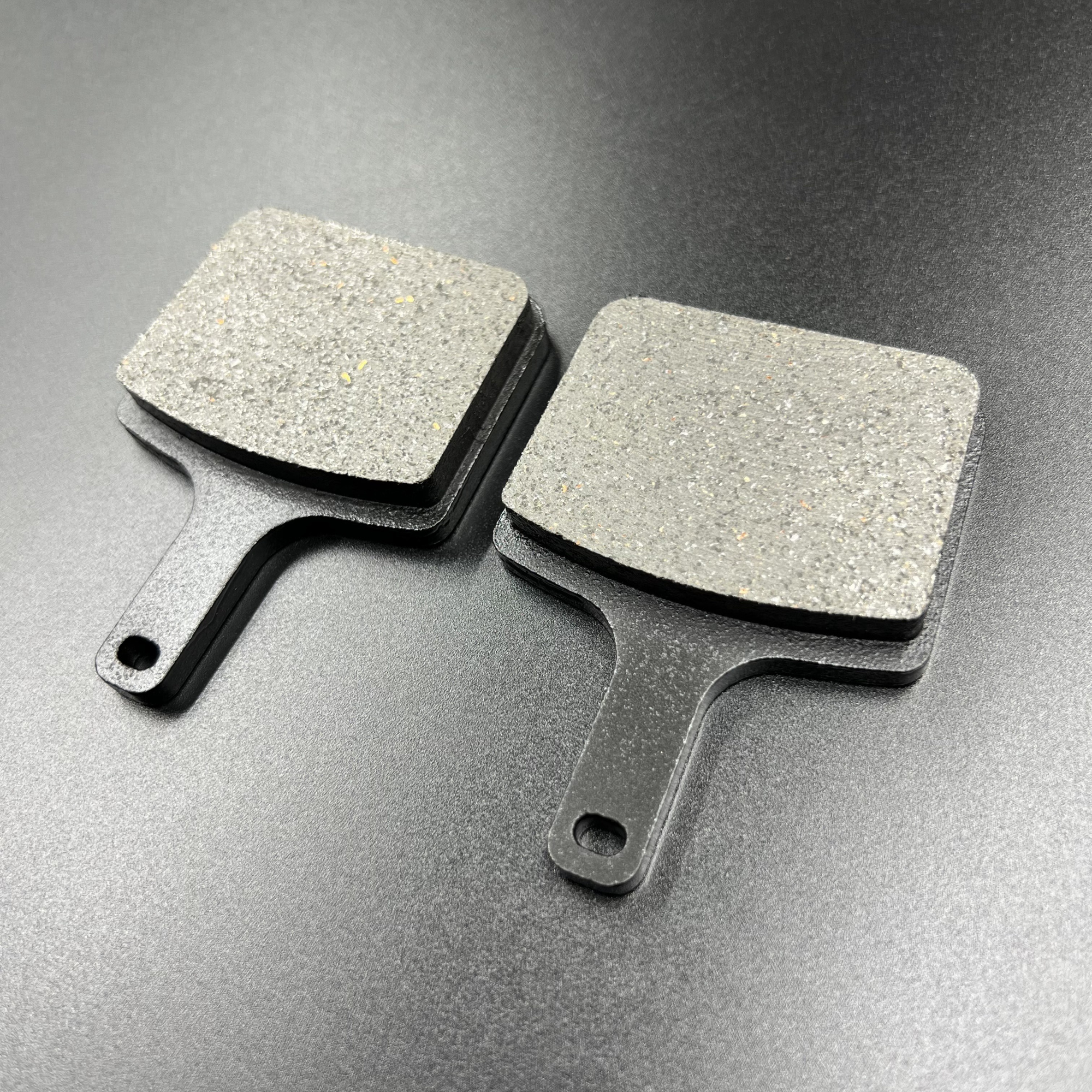 картинка Колодки тормозные (карбон) (комплект) Polaris (2202202) (KINETIX)