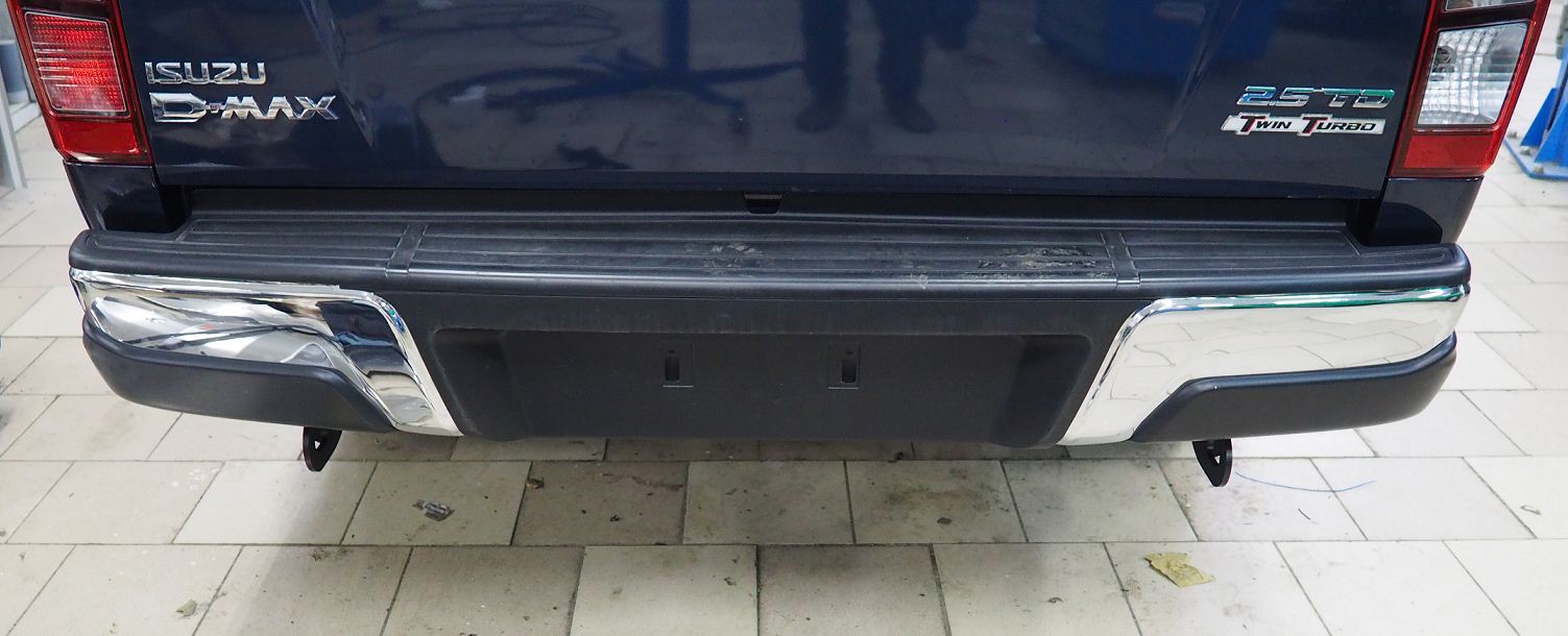 картинка Проушины буксировочные ISUZU D-MAX 2012- ABC.ISUZU.RE.43