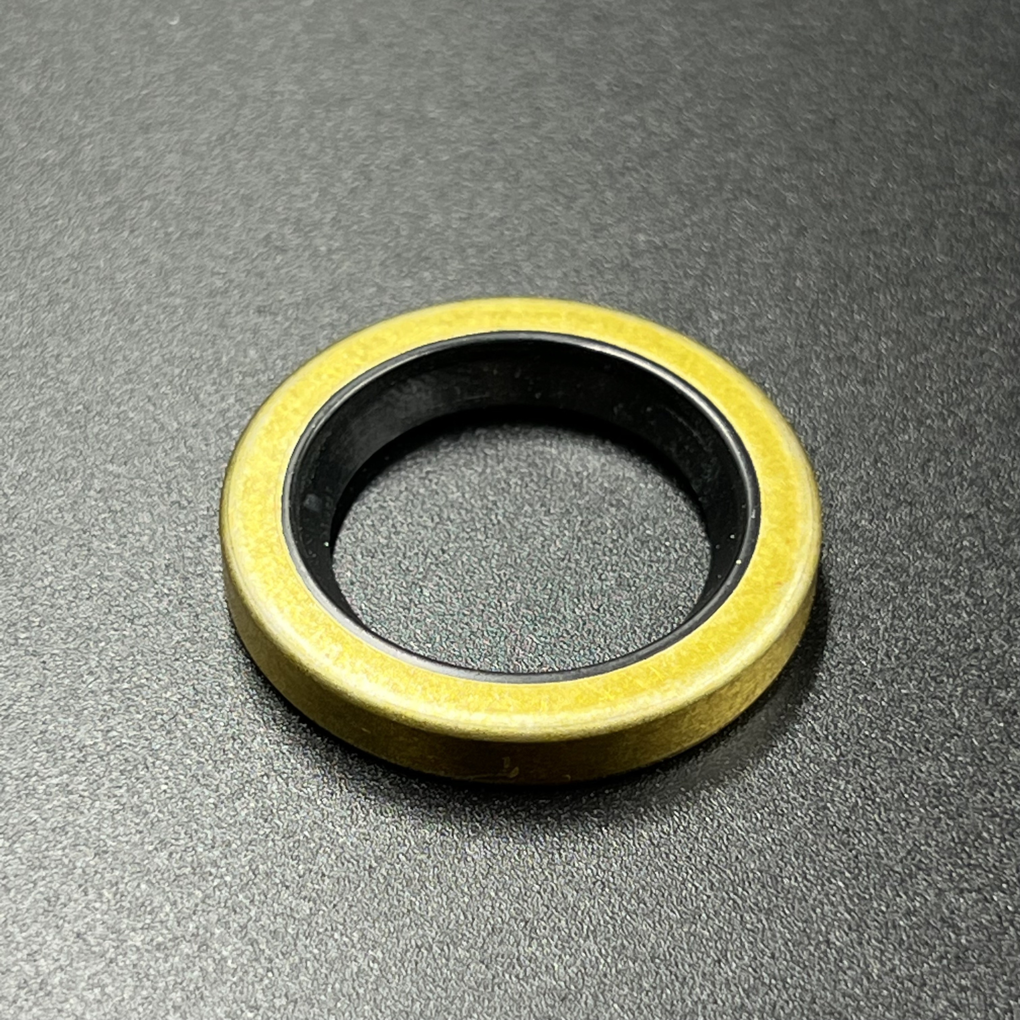 картинка Сальник нижнего редуктора Mercruiser Alpha (Omax)