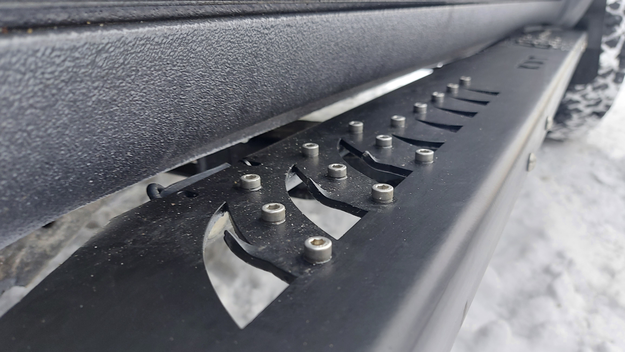 картинка Пороги с подсветкой - Toyota Land Cruiser 200