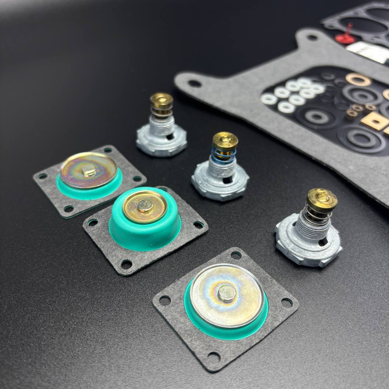 картинка Ремкомплект карбюратора Mercruiser V8 (прокладки паронитовые) REBUILD KIT (Quicksilver)