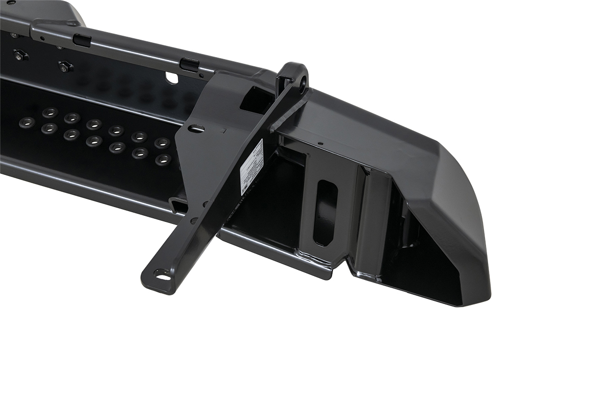 картинка Бампер задний РИФ Toyota Land Cruiser 200 2007-2012 с квадратом под фаркоп и фонарями