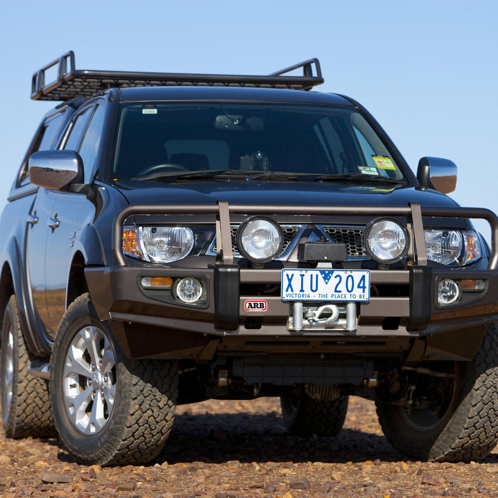 Бампер передний ARB DELUXE под лебедку Mitsubishi L200 MN 2009+