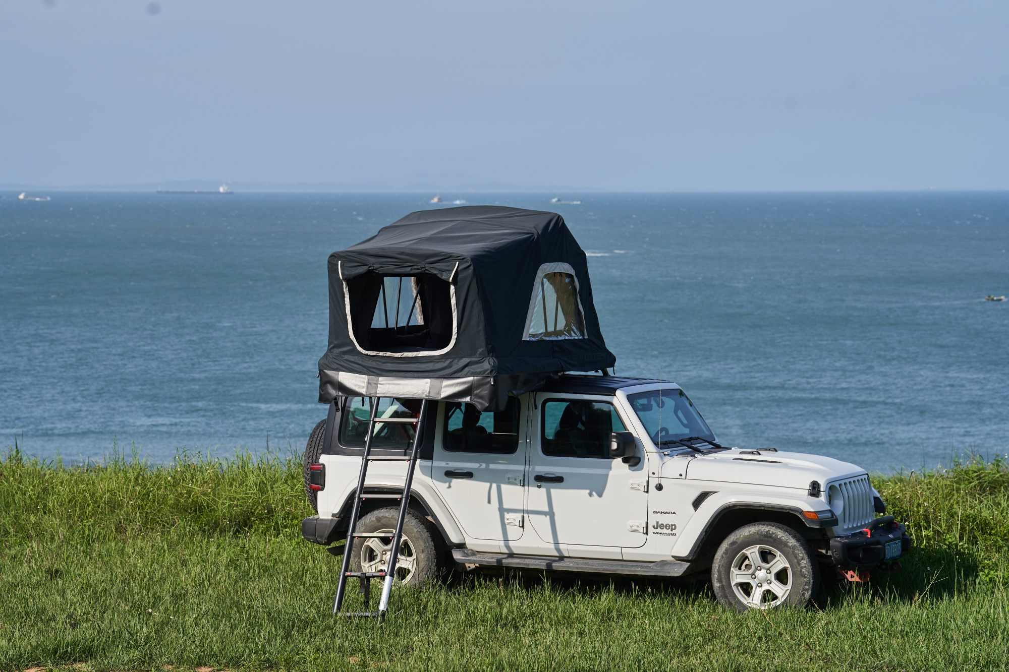 картинка Палатка на крышу автомобиля Wild Land Voyager 140