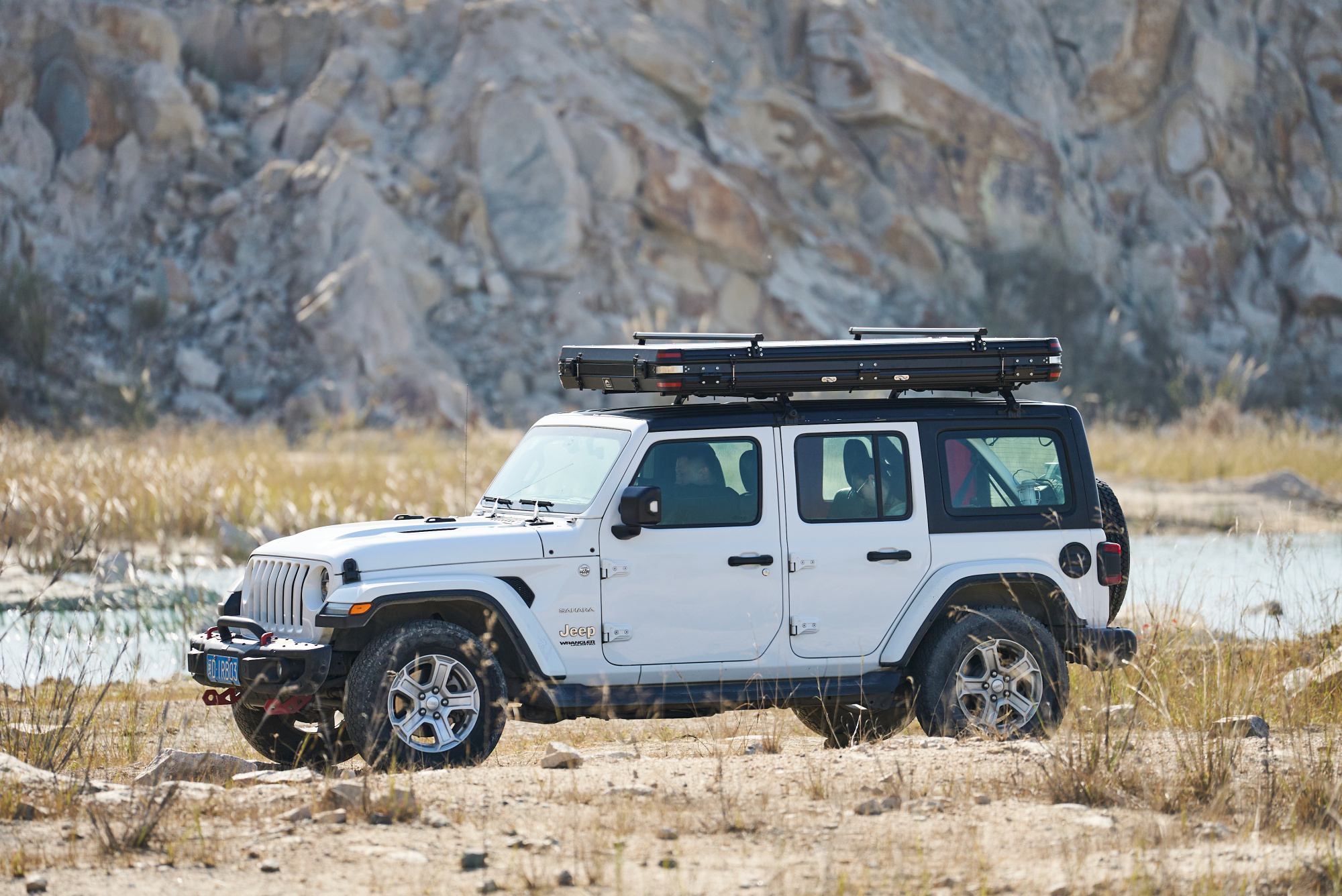 картинка Палатка на крышу автомобиля Wild Land Rock Cruiser 140