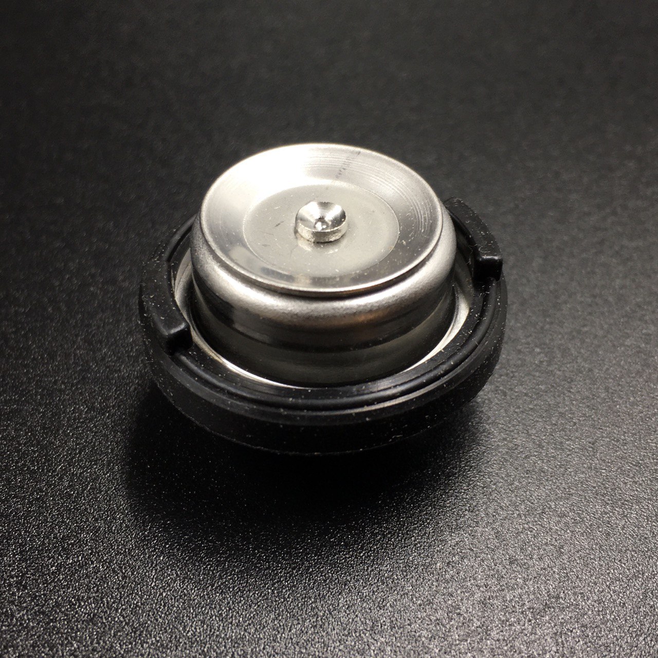 картинка Клапан водной прессуры Suzuki DF90-175, DF100-200(A) (Suzuki)