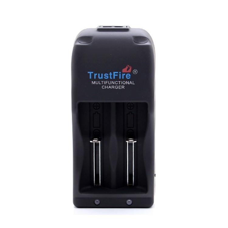 картинка Зарядное устройство 2*18650, Trustfire new