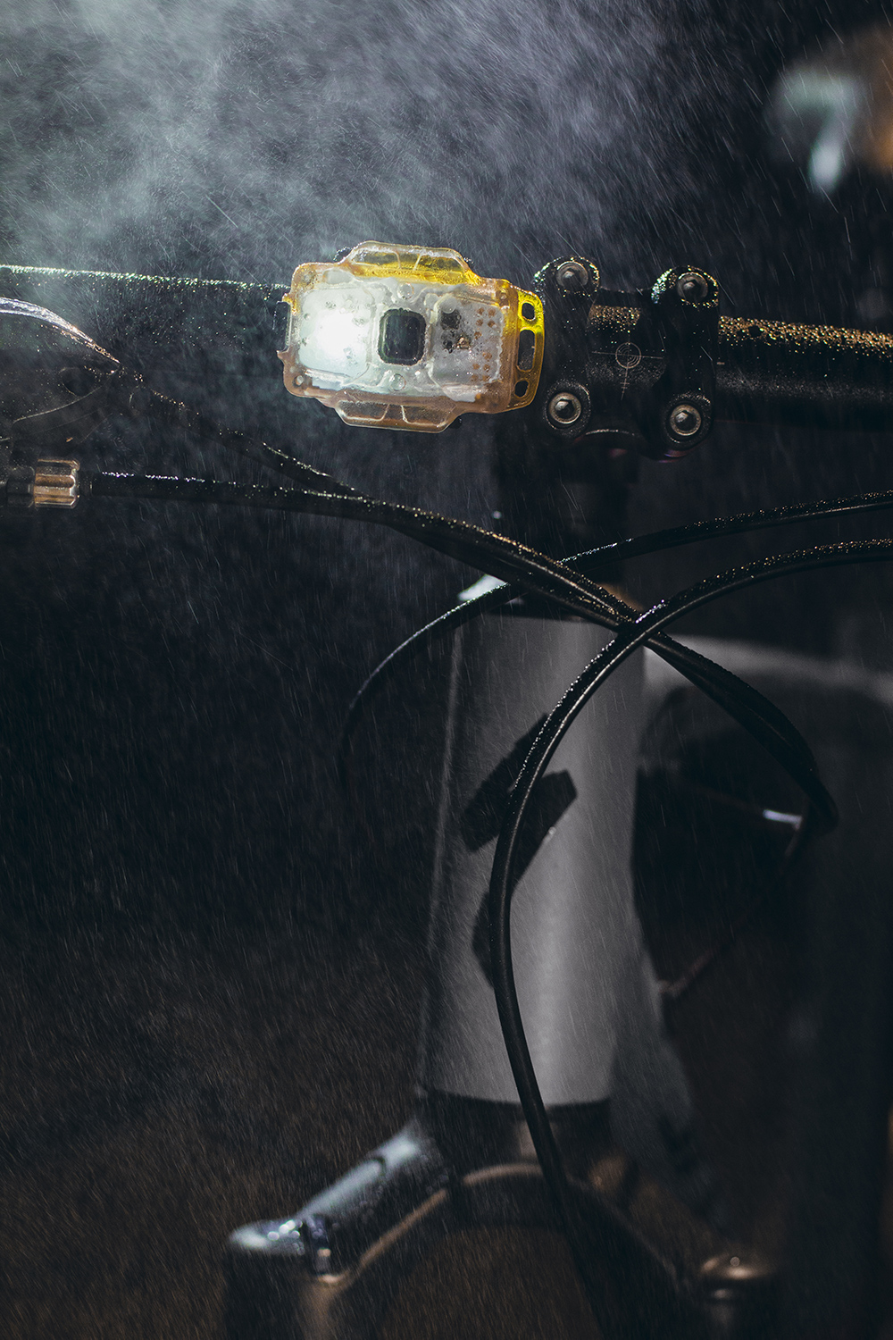 картинка Фонарь Armytek Crystal Blue