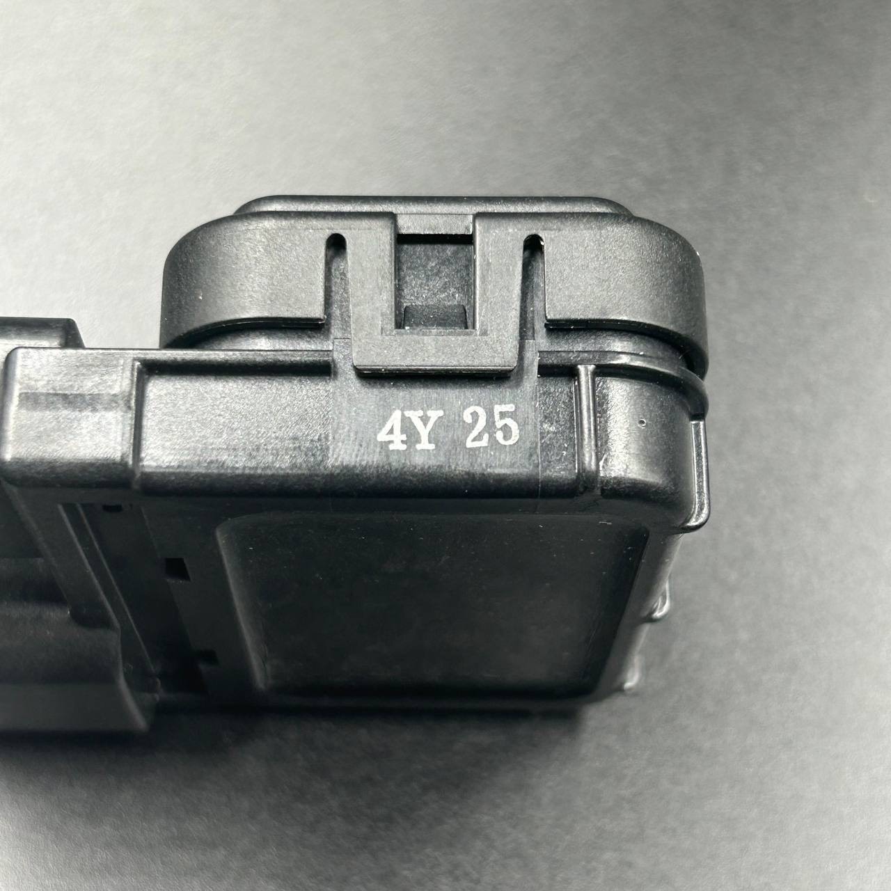 картинка Реле гидроподъема Suzuki (38410-93J21) (Suzuki)