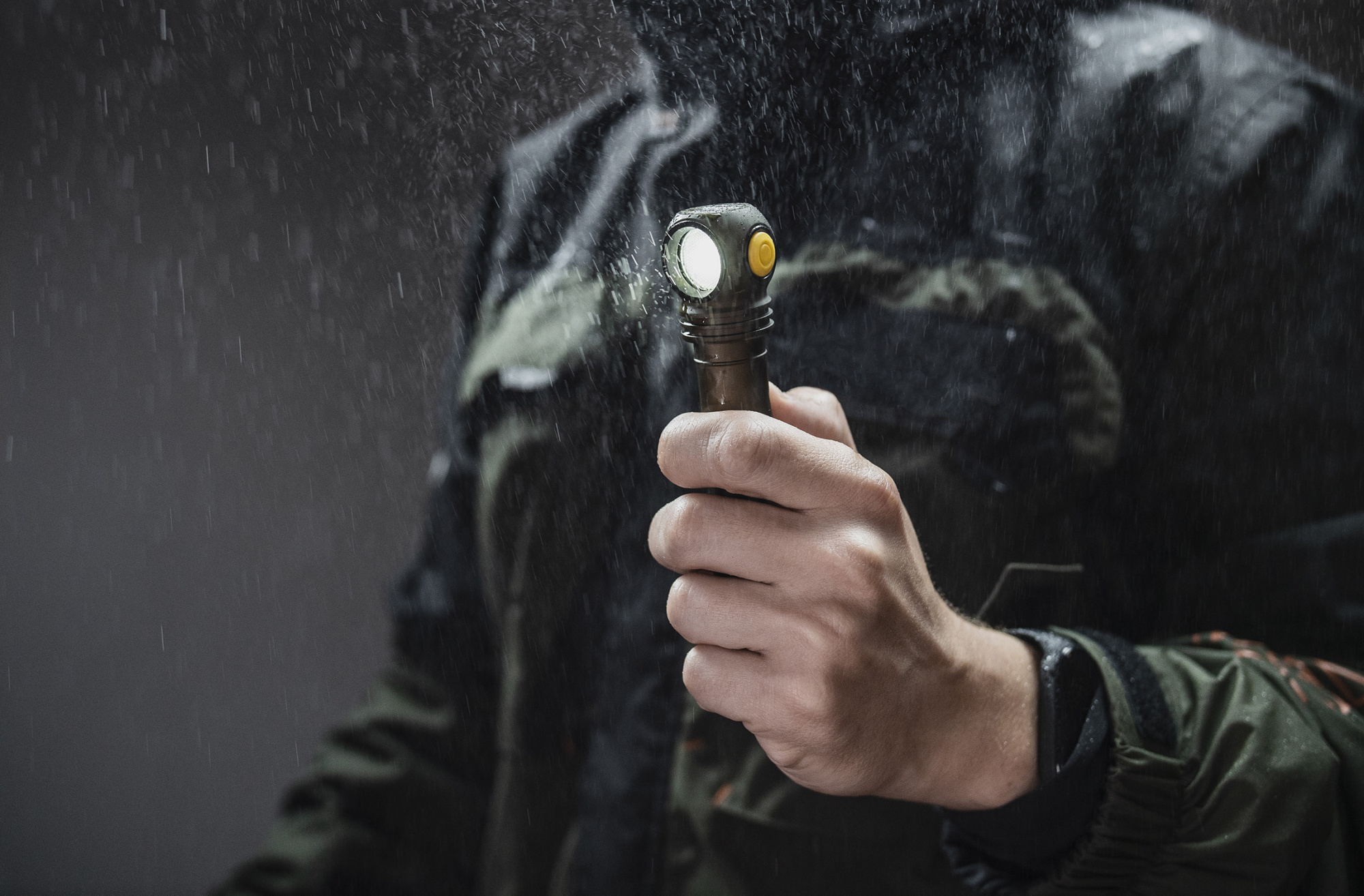 картинка Фонарь налобный Armytek Wizard C2 Pro White (Olive)