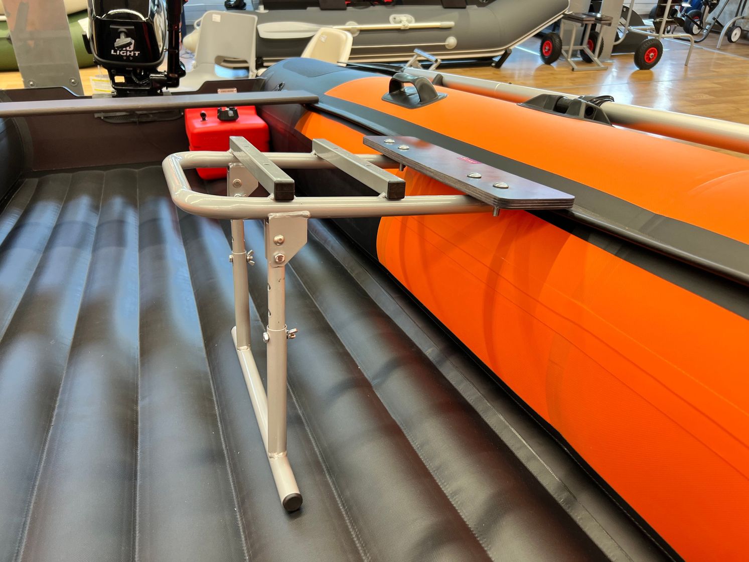 картинка Опора сиденья регулируемая складная на ликтрос с поворотным механизмом