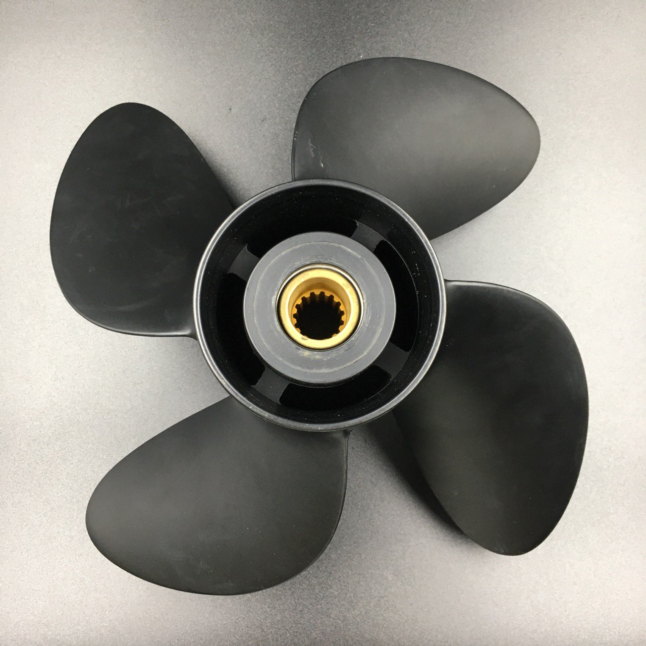 Гребной винт Suzuki DF90-140, DF70A-140A, DF100B (4x13.75x21) (Solas)