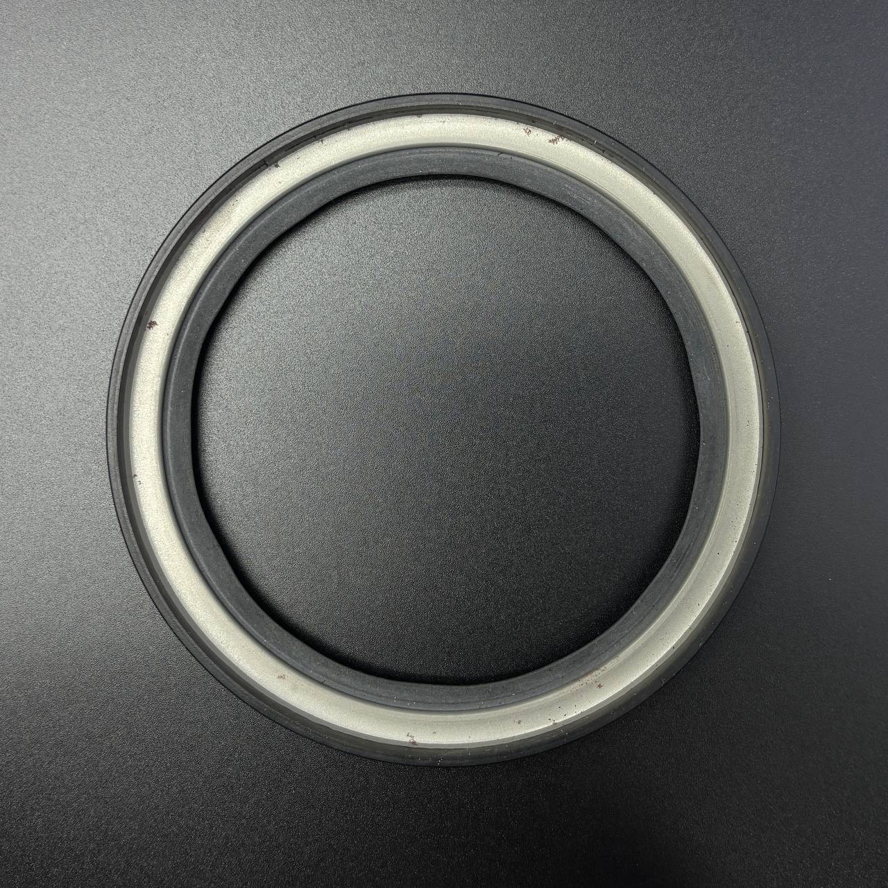 Манжета резинометаллическая SEAL (Quicksilver)