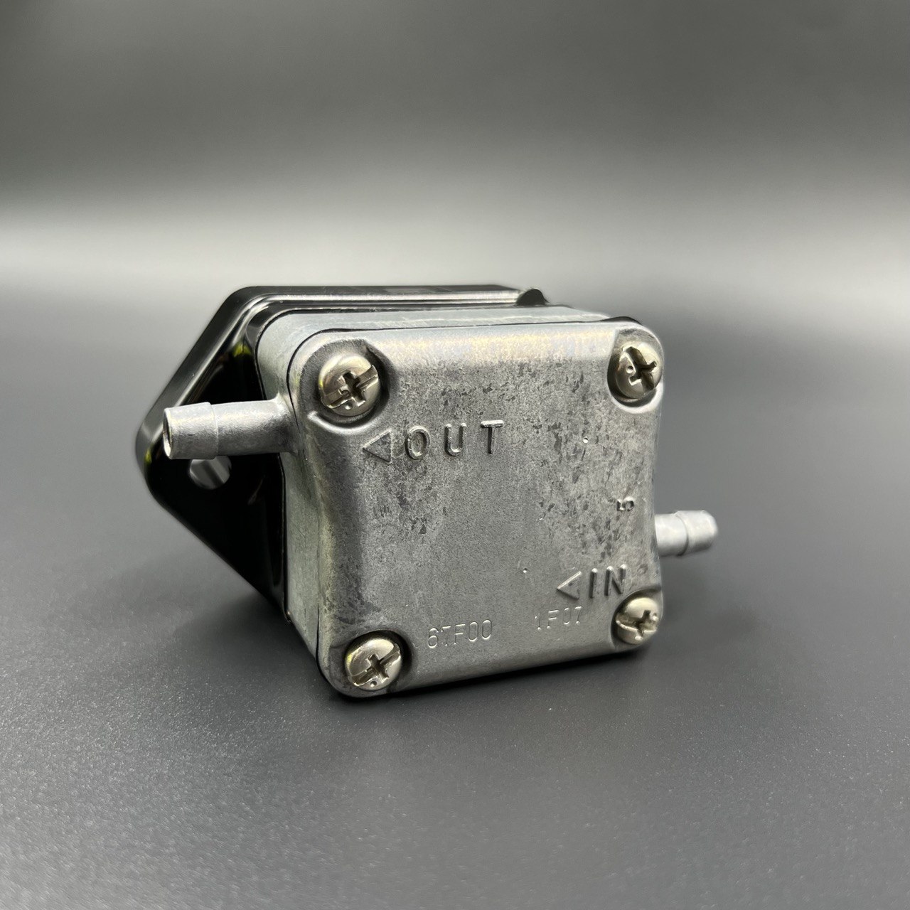 картинка Насос топливный Yamaha F80-100 (Yamaha)