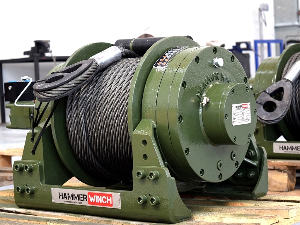 картинка Гидравлическая лебедка Hammer Winch HMW 20.0 с пневмосцеплением, пневматическим тросоукладчиком