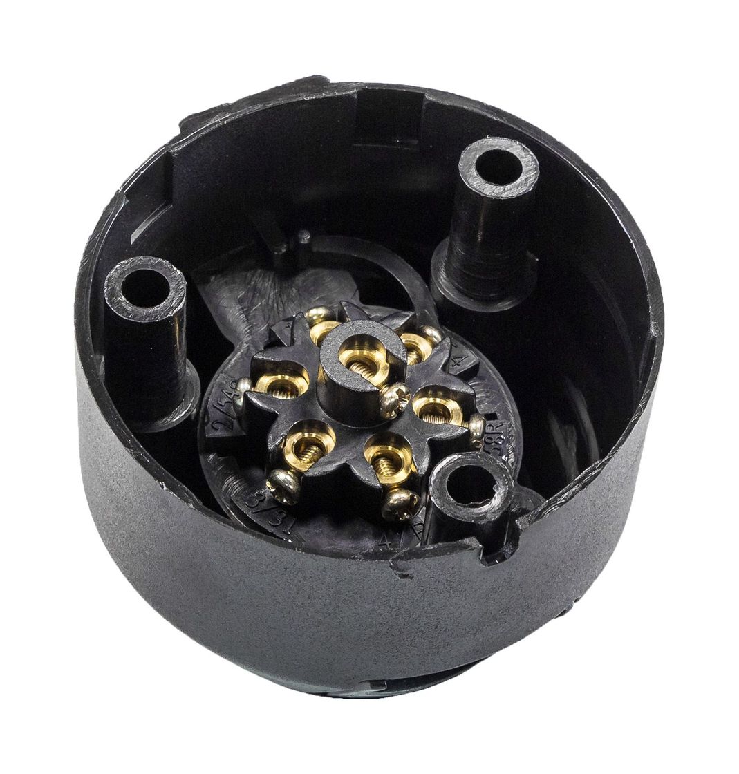 картинка Розетка для прицепа, пластиковая