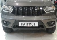 картинка Накладка радиатора Патриот с 2014 г."Прадо" с сеткой