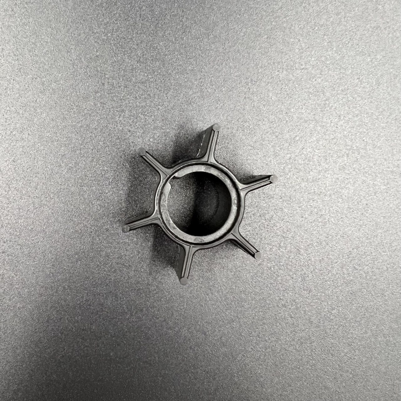 картинка Крыльчатка помпы охлаждения Tohatsu 25-30, M40C (PREMARINE)