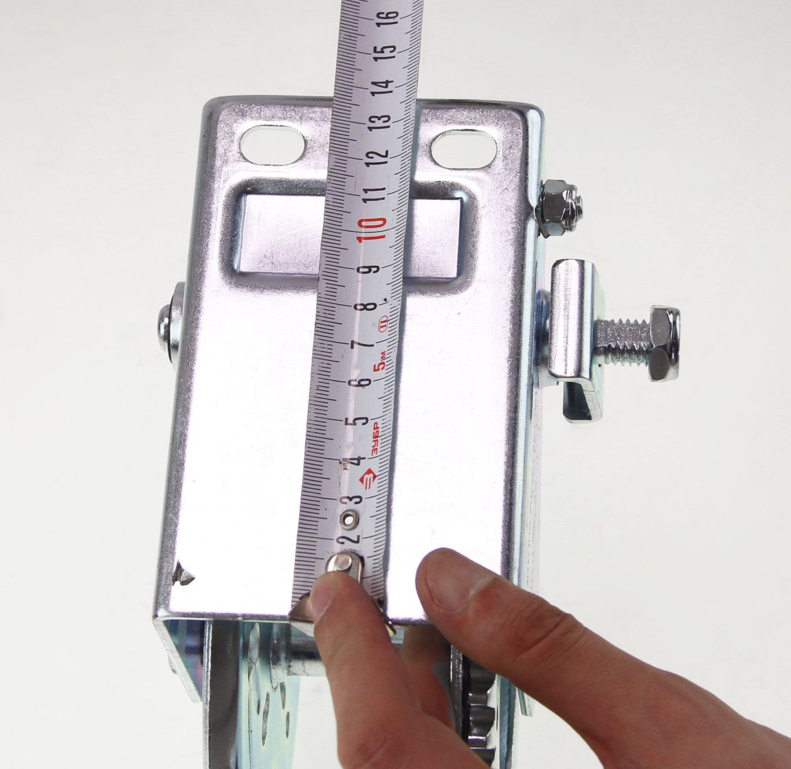 картинка Лебедка для прицепа 1000 lbs (455 кг)