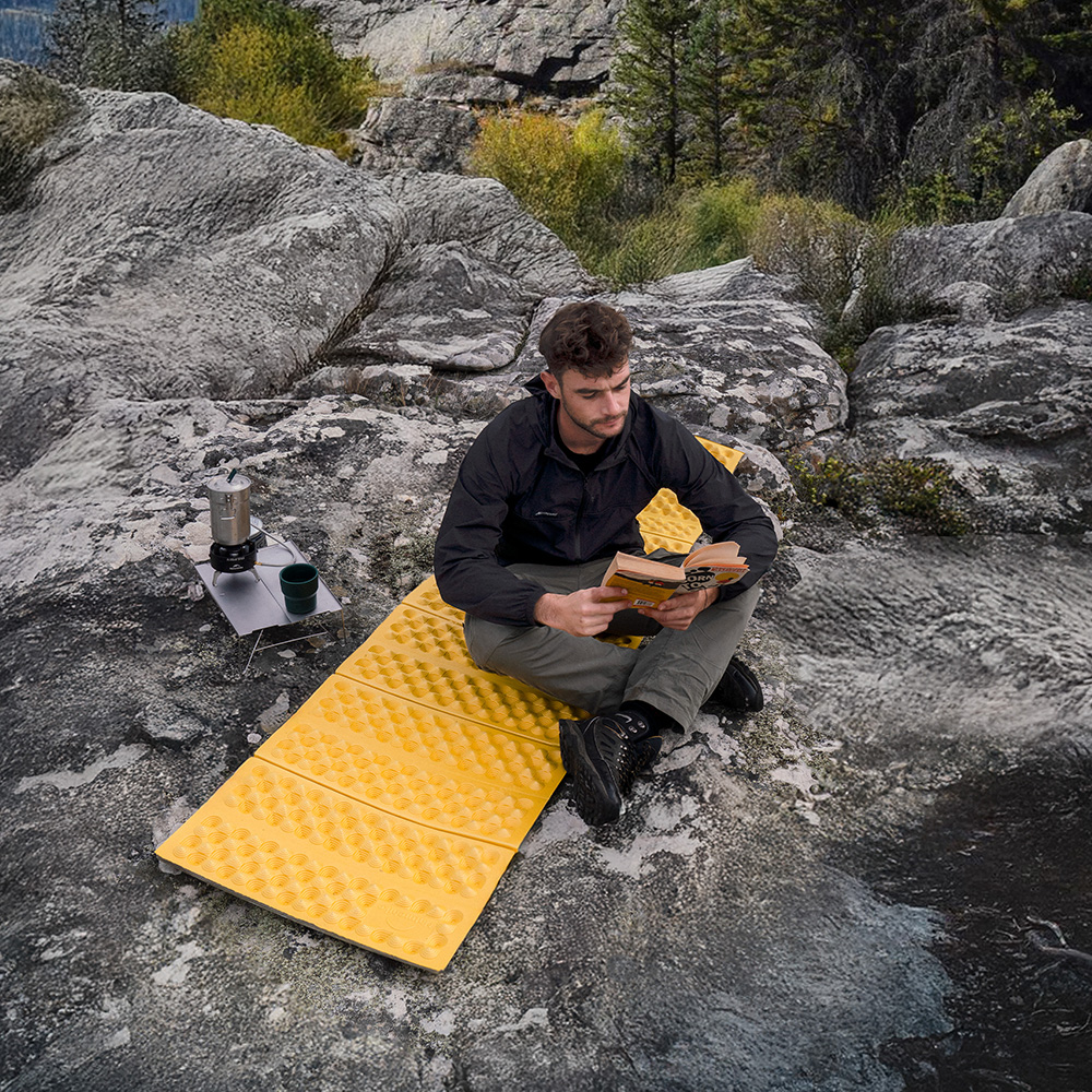 Коврик Naturehike CNK2550WS030 Troues R3.0 складной золотистый