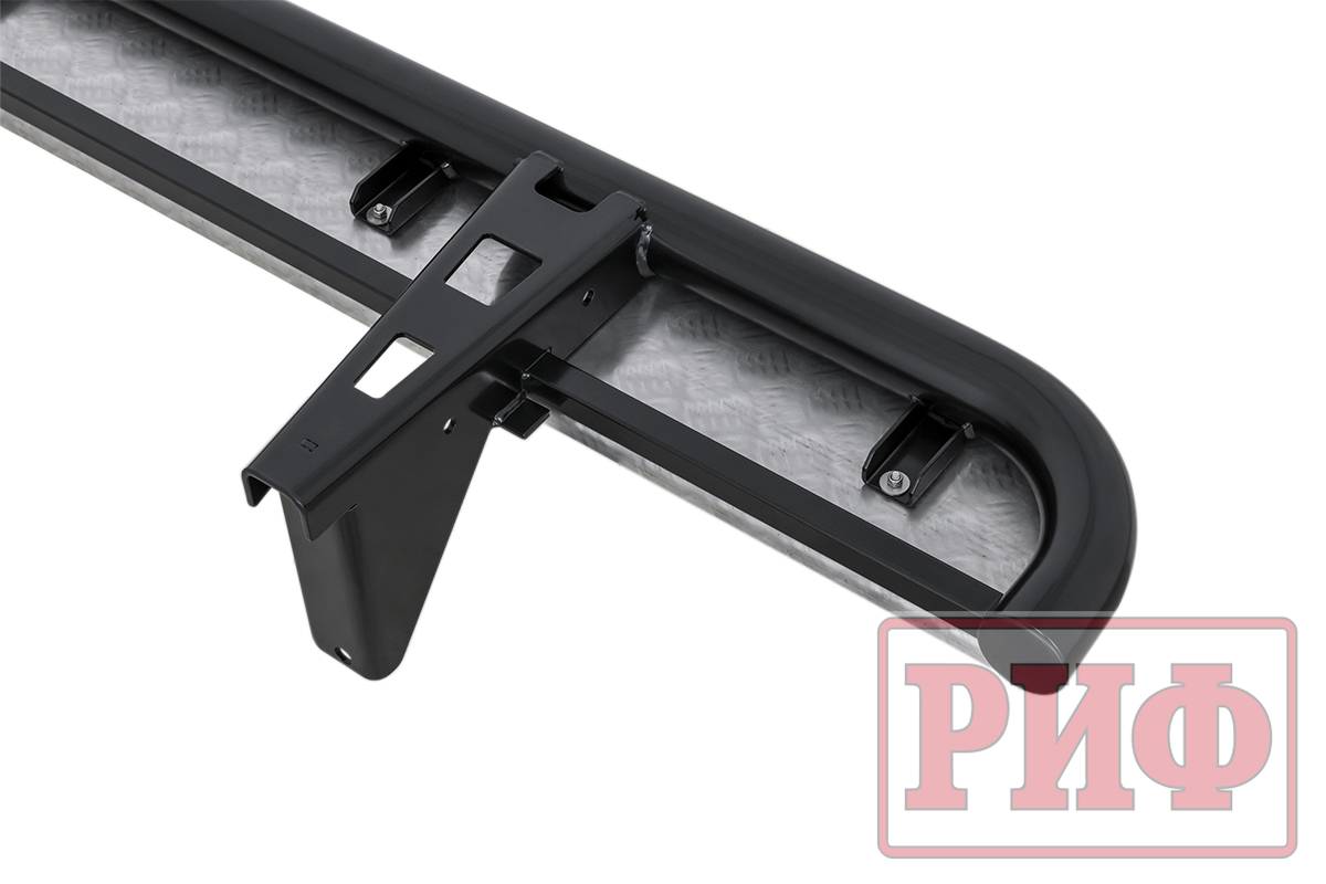 картинка Пороги РИФ силовые Toyota Land Cruiser 100 АКПП