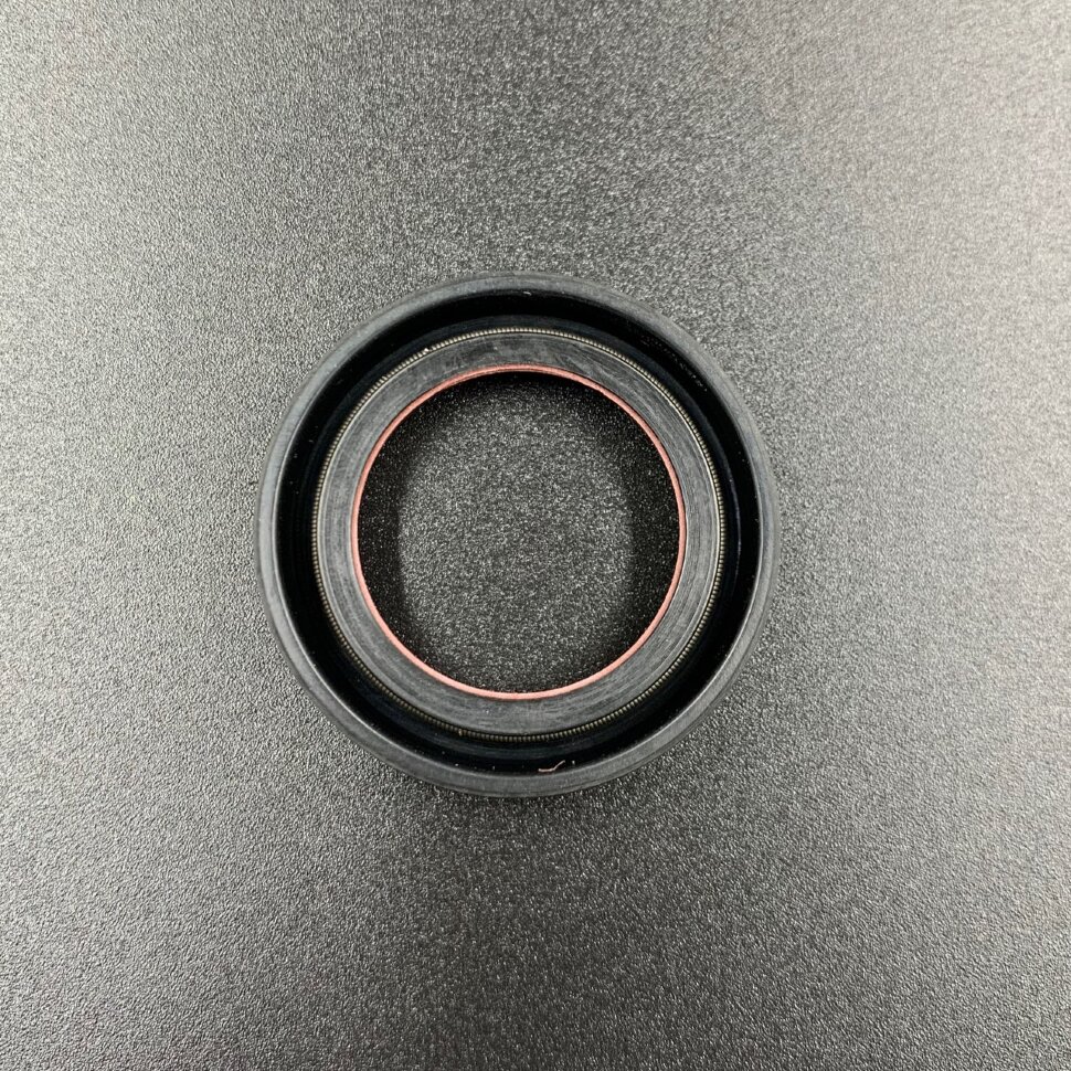 картинка Сальник Yamaha (93102-25M48; 93102-25M44) (25x38x7) (Omax)