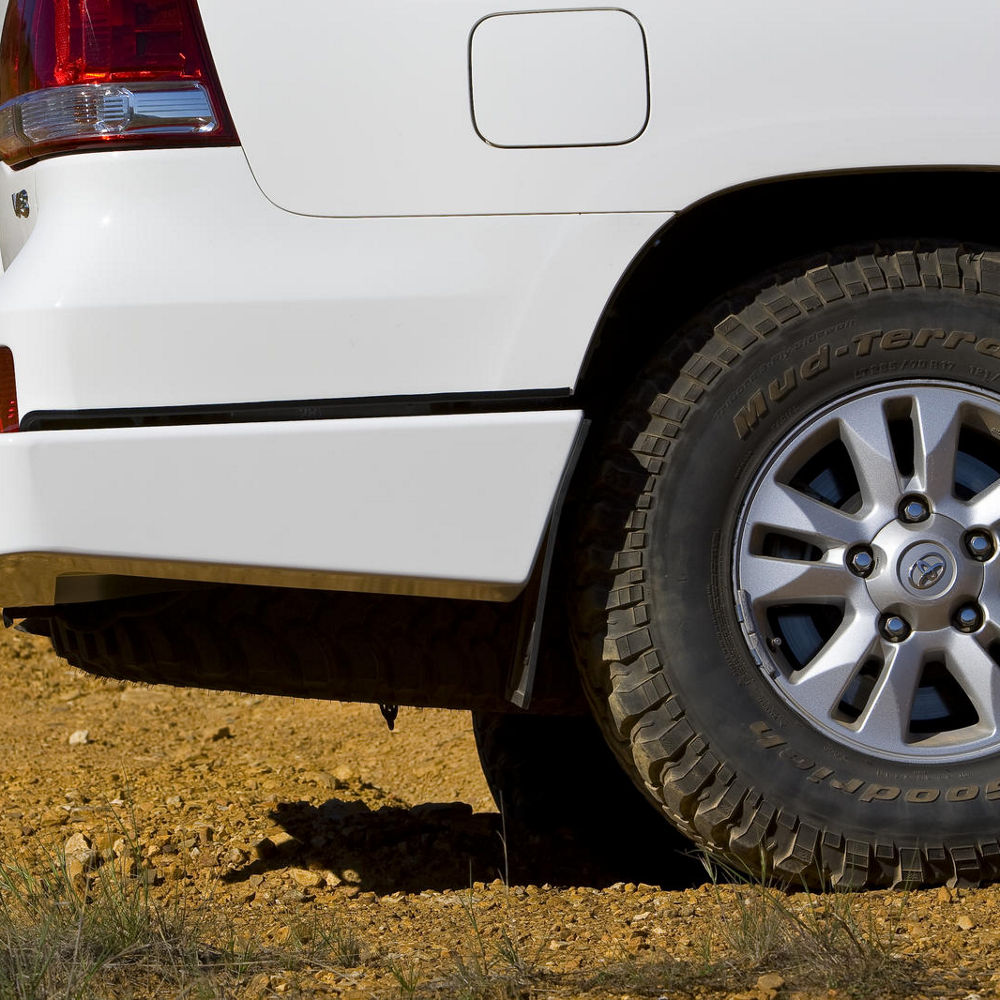 Бампер задний Toyota Land Cruser 200 ARB