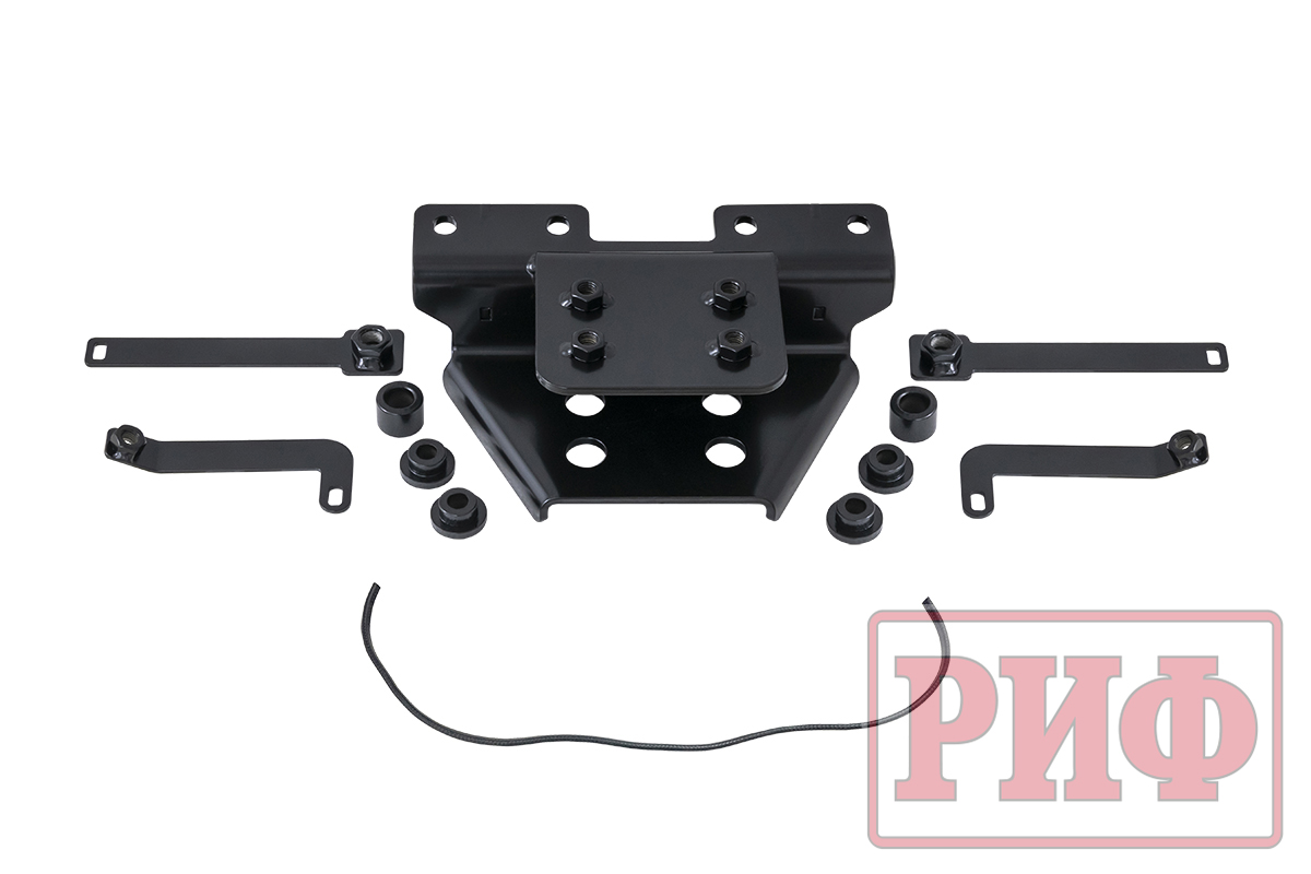 картинка Бампер задний РИФ Toyota Land Cruiser 200 2007-2015 c квадратом